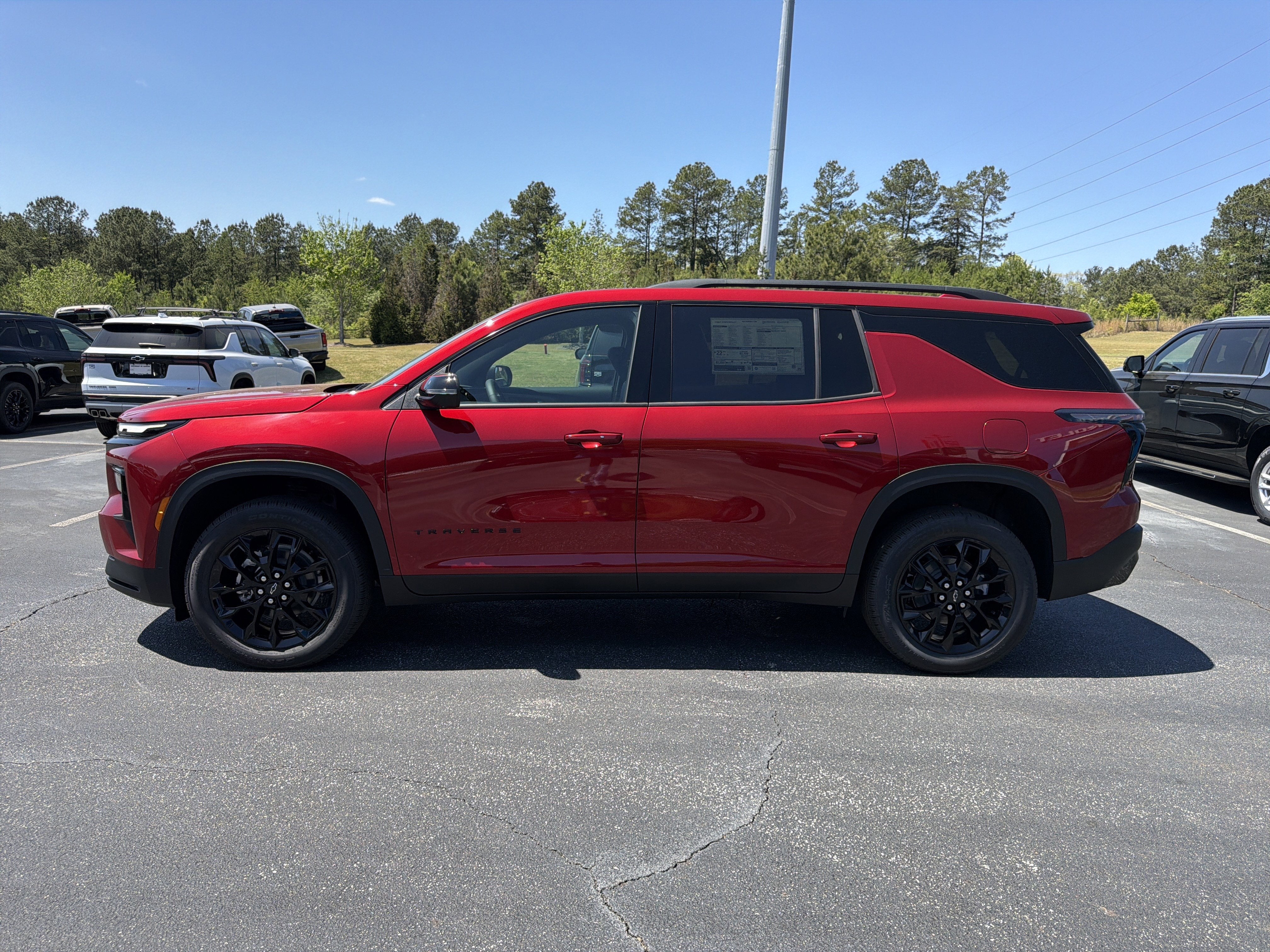 2026 Chevrolet Traverse FWD LT