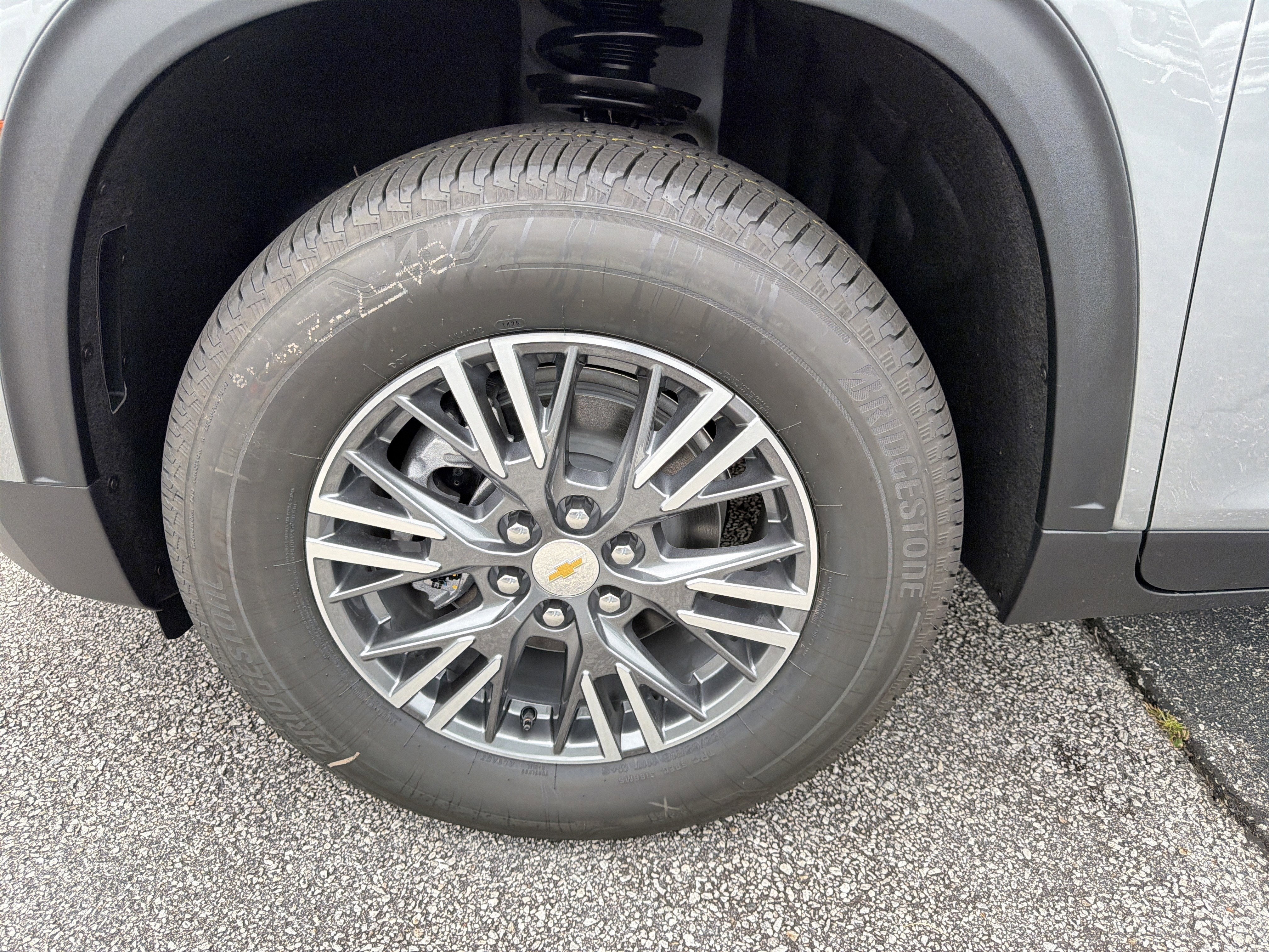 2026 Chevrolet Traverse FWD LT
