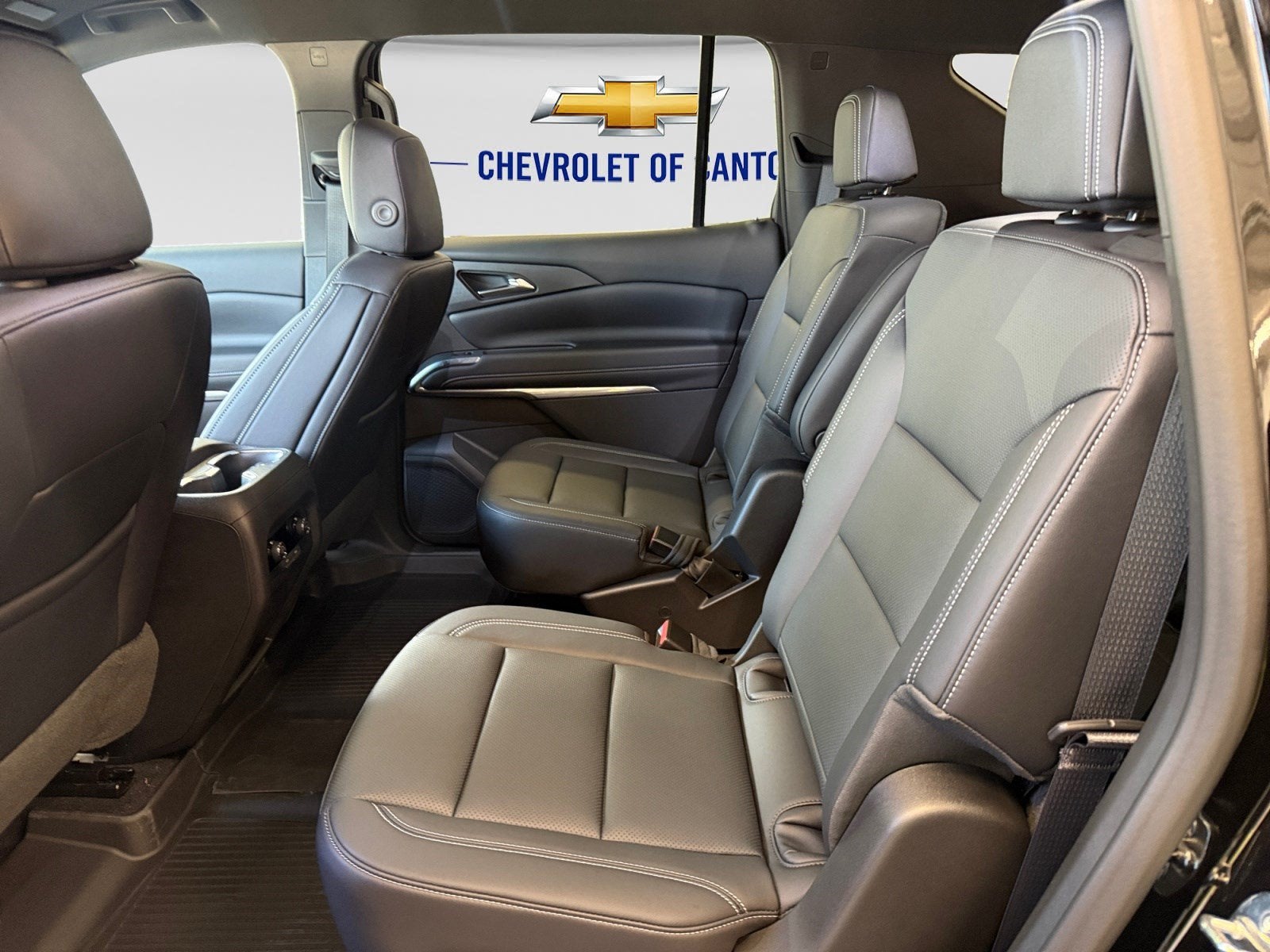 2027 Chevrolet Traverse FWD LT