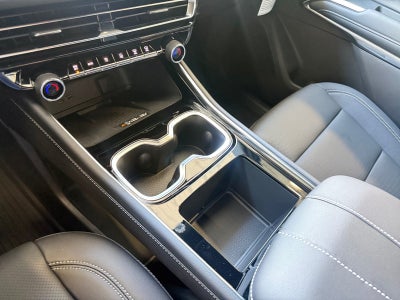 2027 Chevrolet Traverse FWD LT