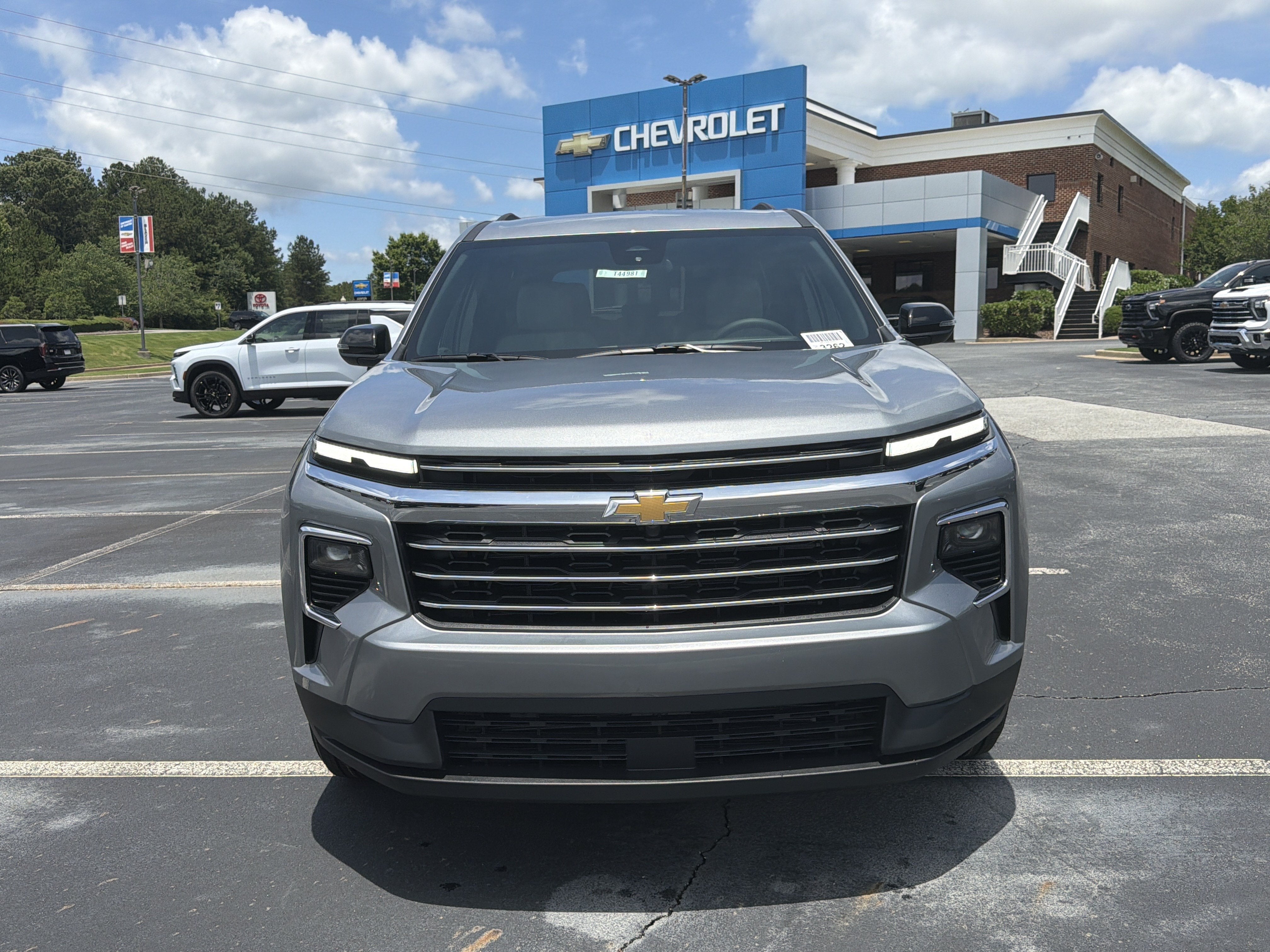 2026 Chevrolet Traverse FWD LT