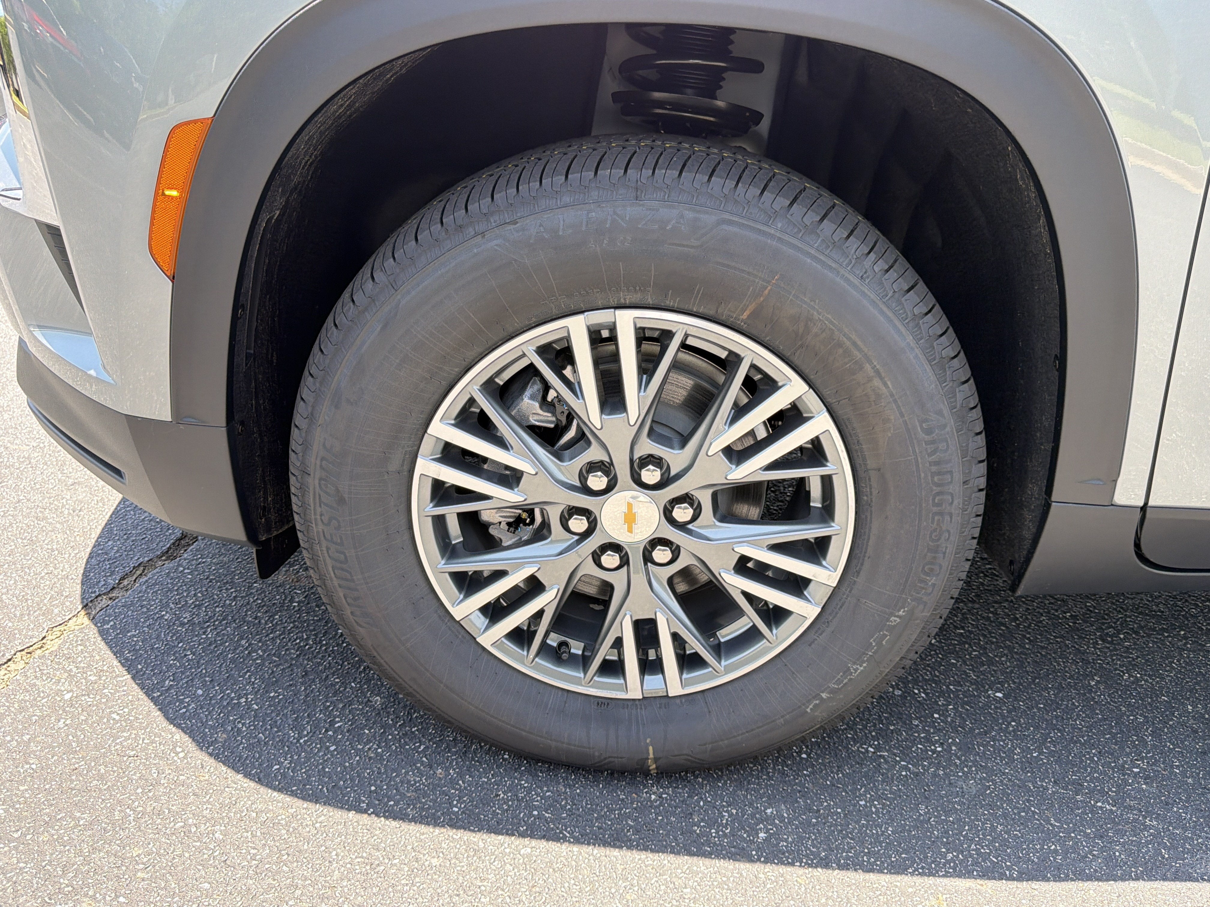2026 Chevrolet Traverse FWD LT