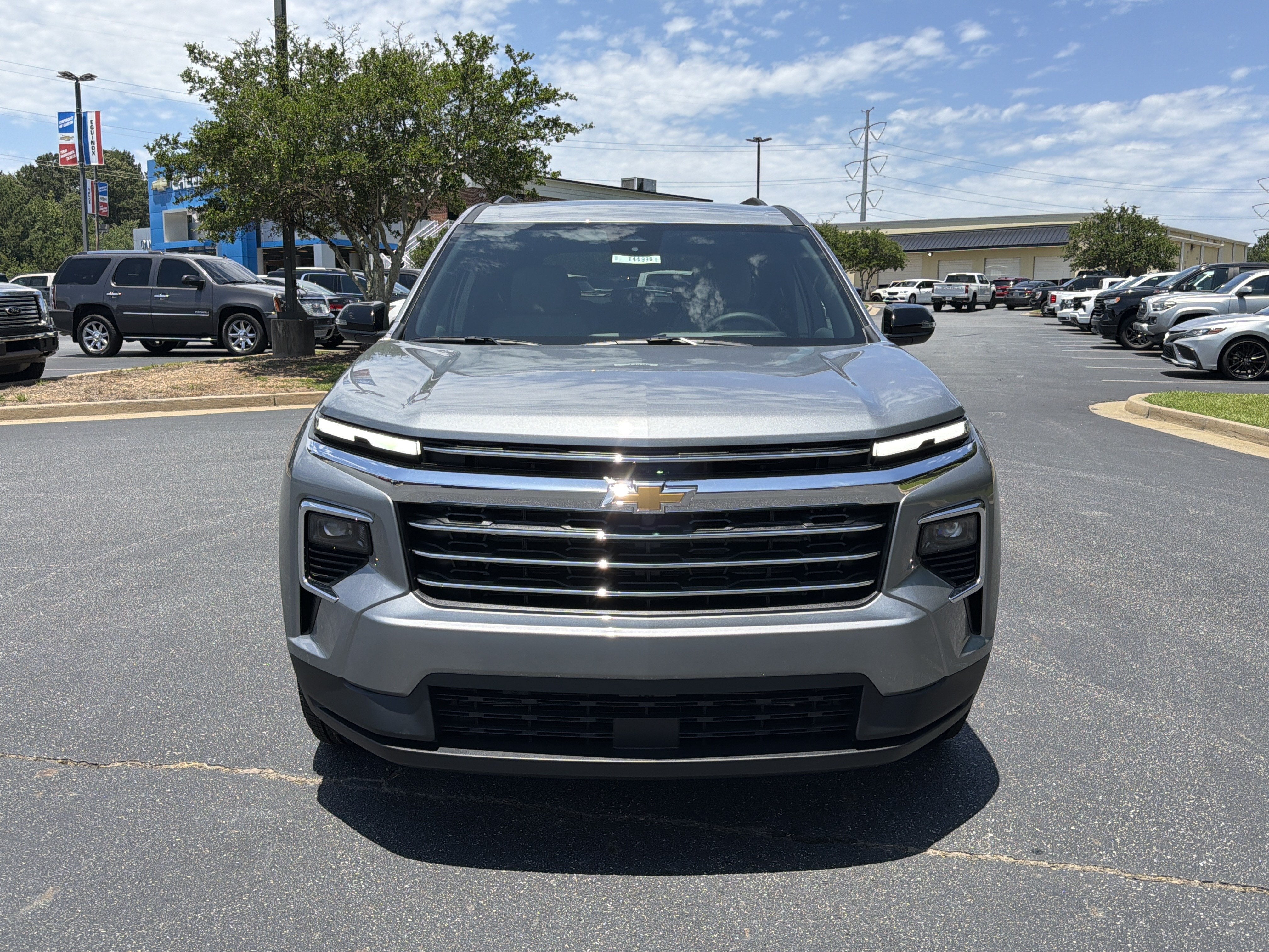 2026 Chevrolet Traverse FWD LT