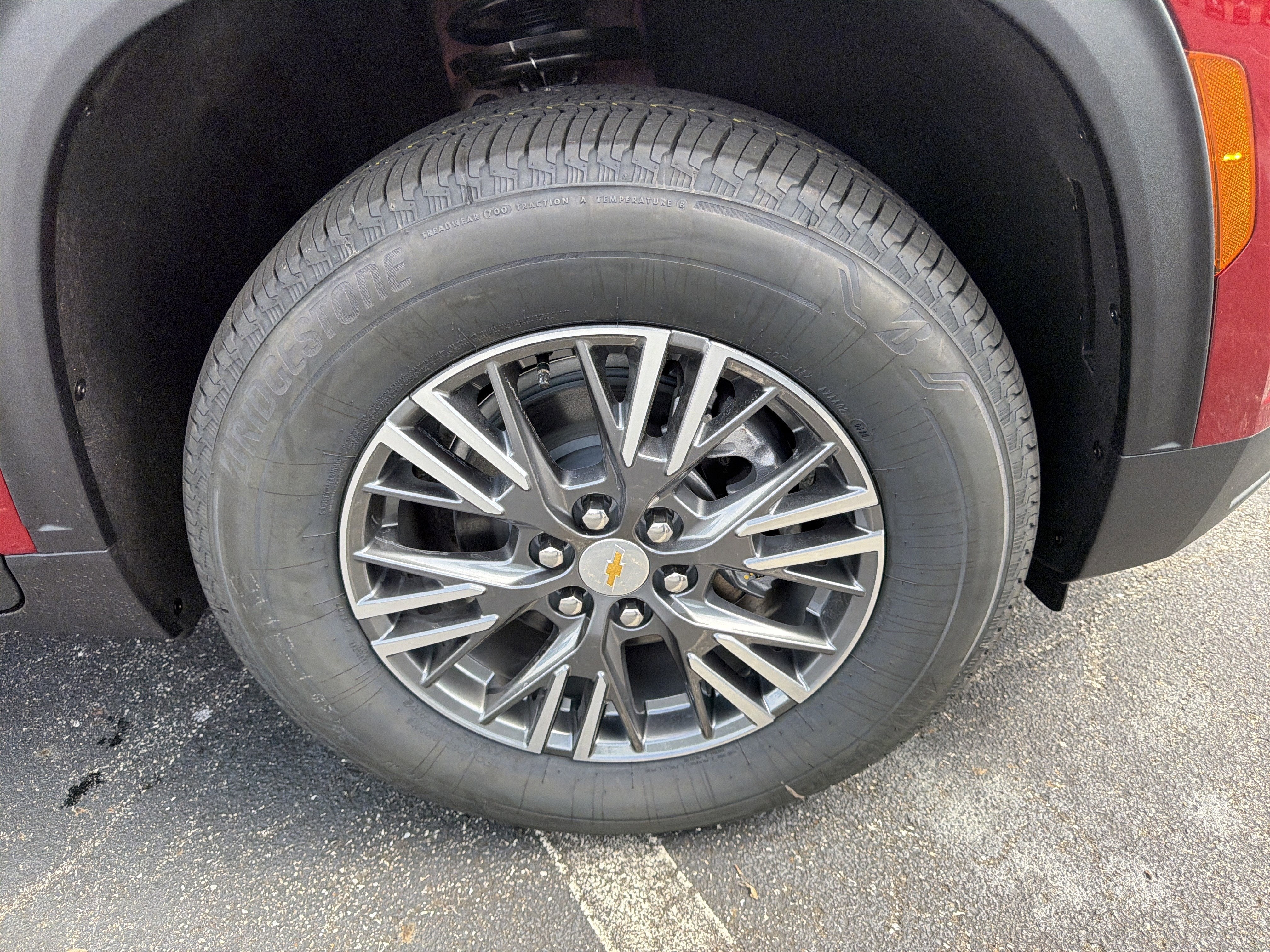 2026 Chevrolet Traverse FWD LT