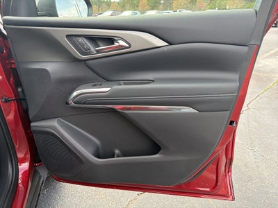 2026 Chevrolet Traverse FWD LT