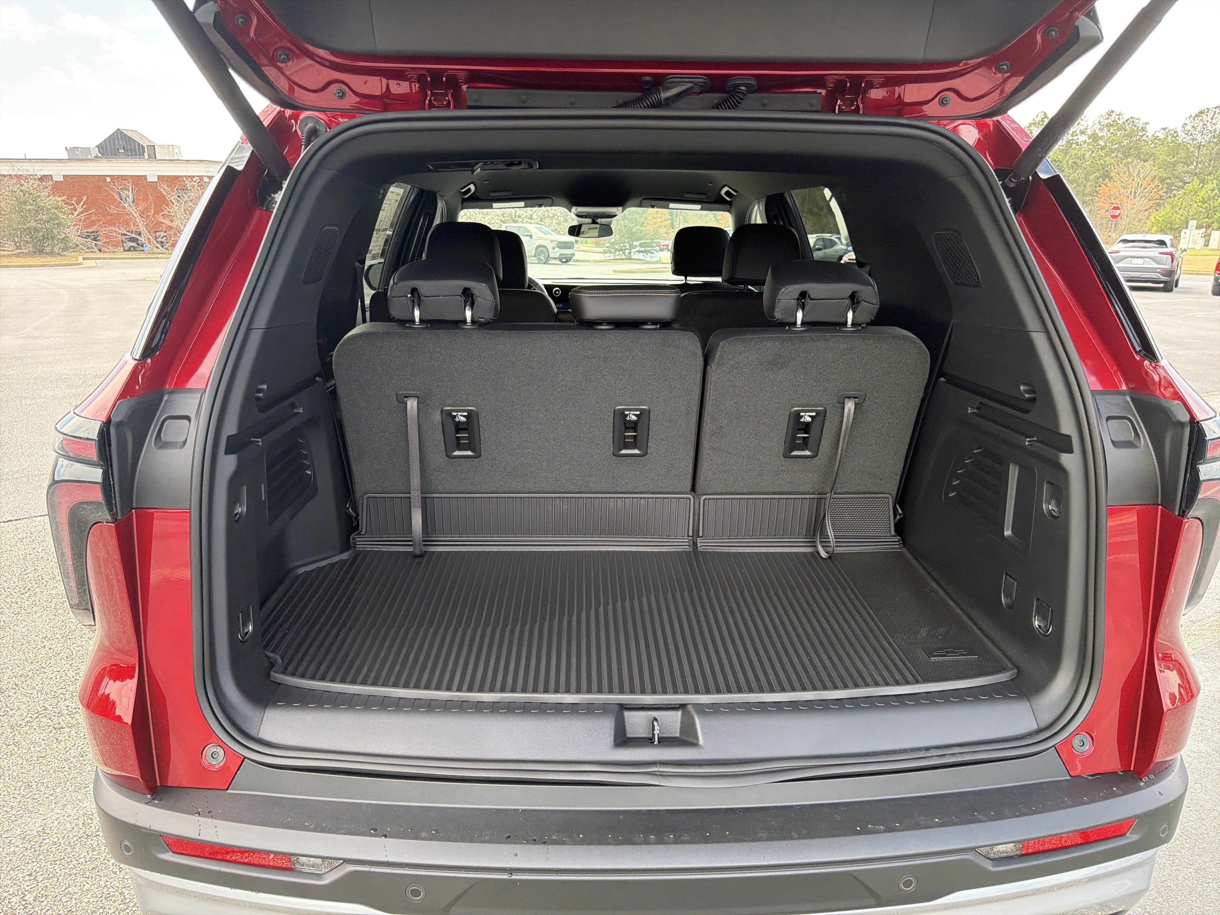 2026 Chevrolet Traverse FWD LT