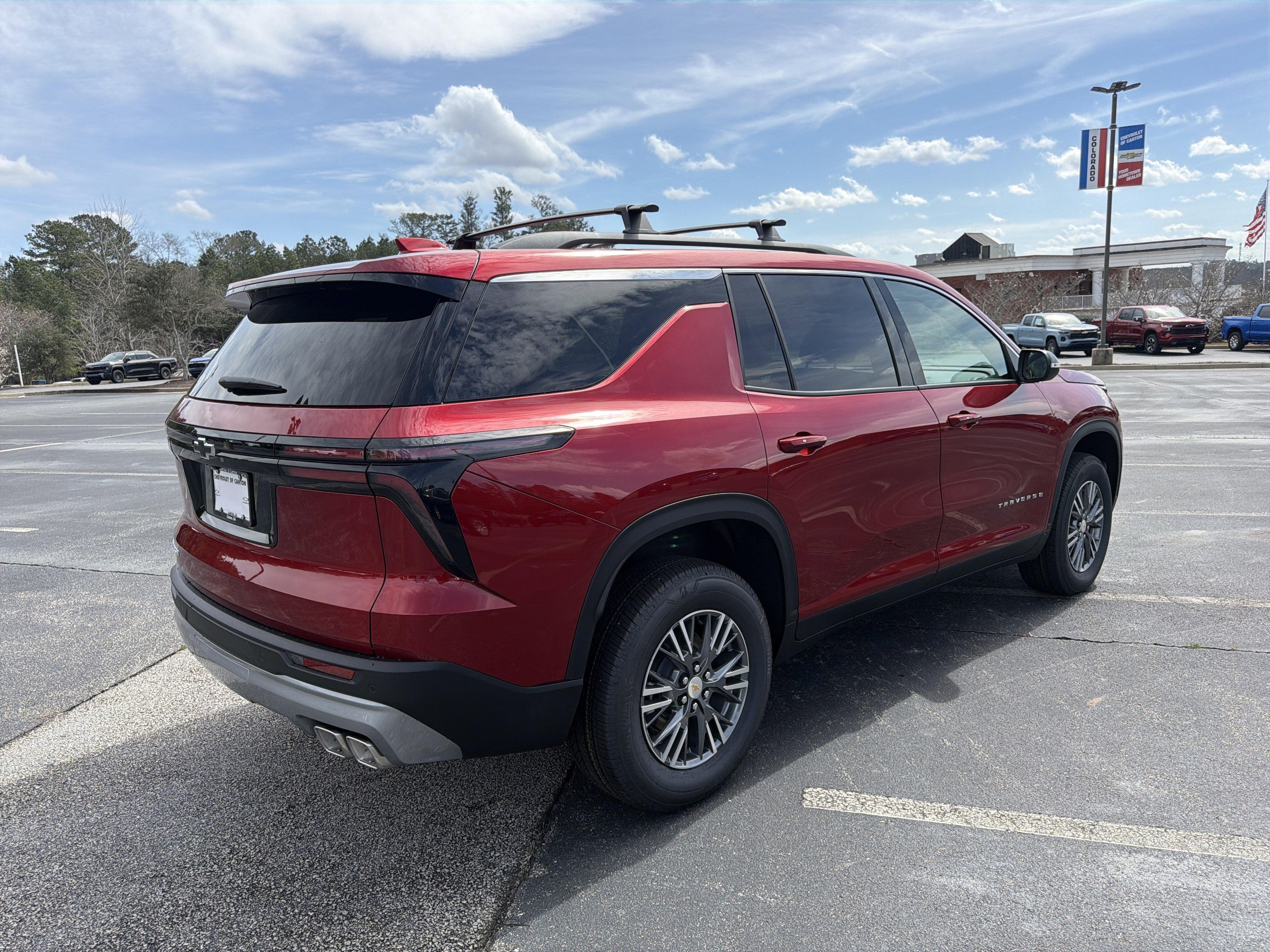 2026 Chevrolet Traverse FWD LT