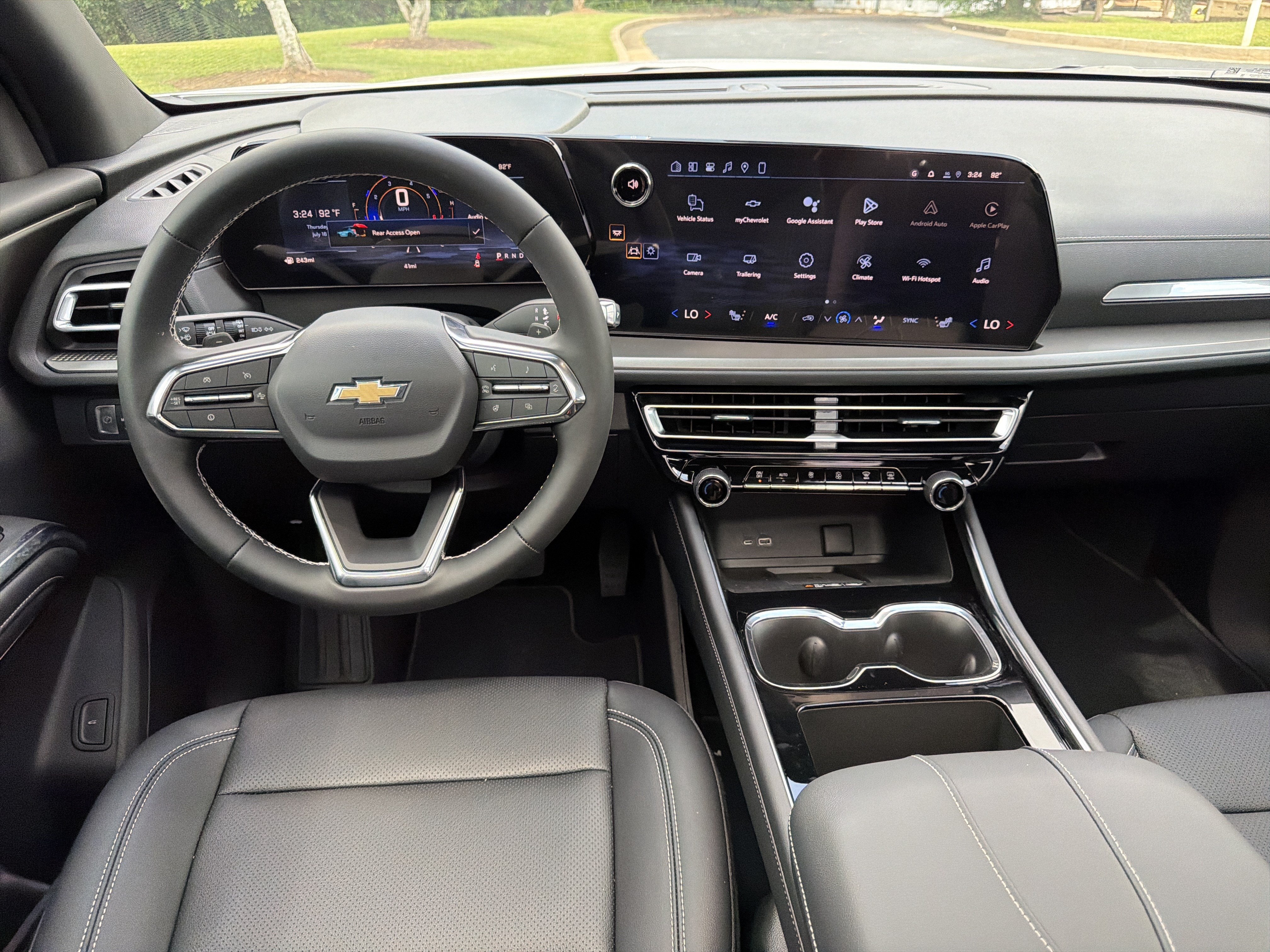 2026 Chevrolet Traverse FWD LT