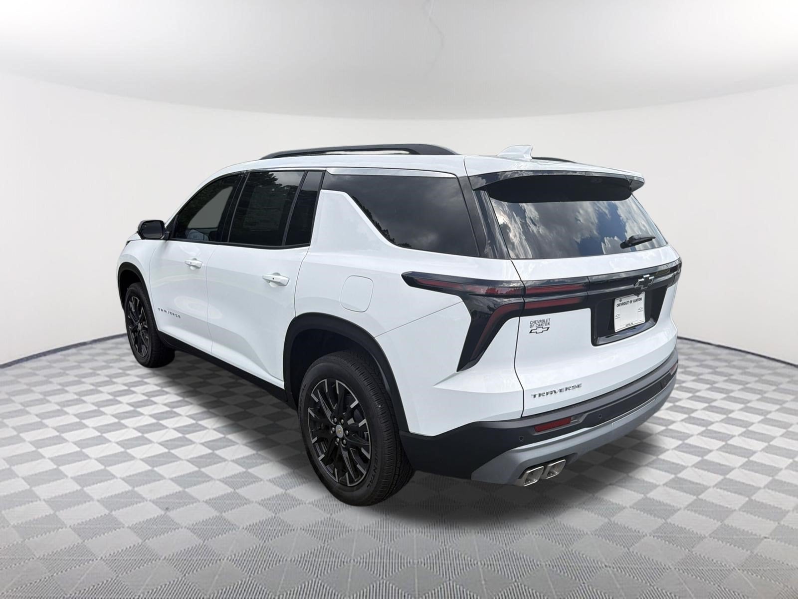 2026 Chevrolet Traverse FWD LT