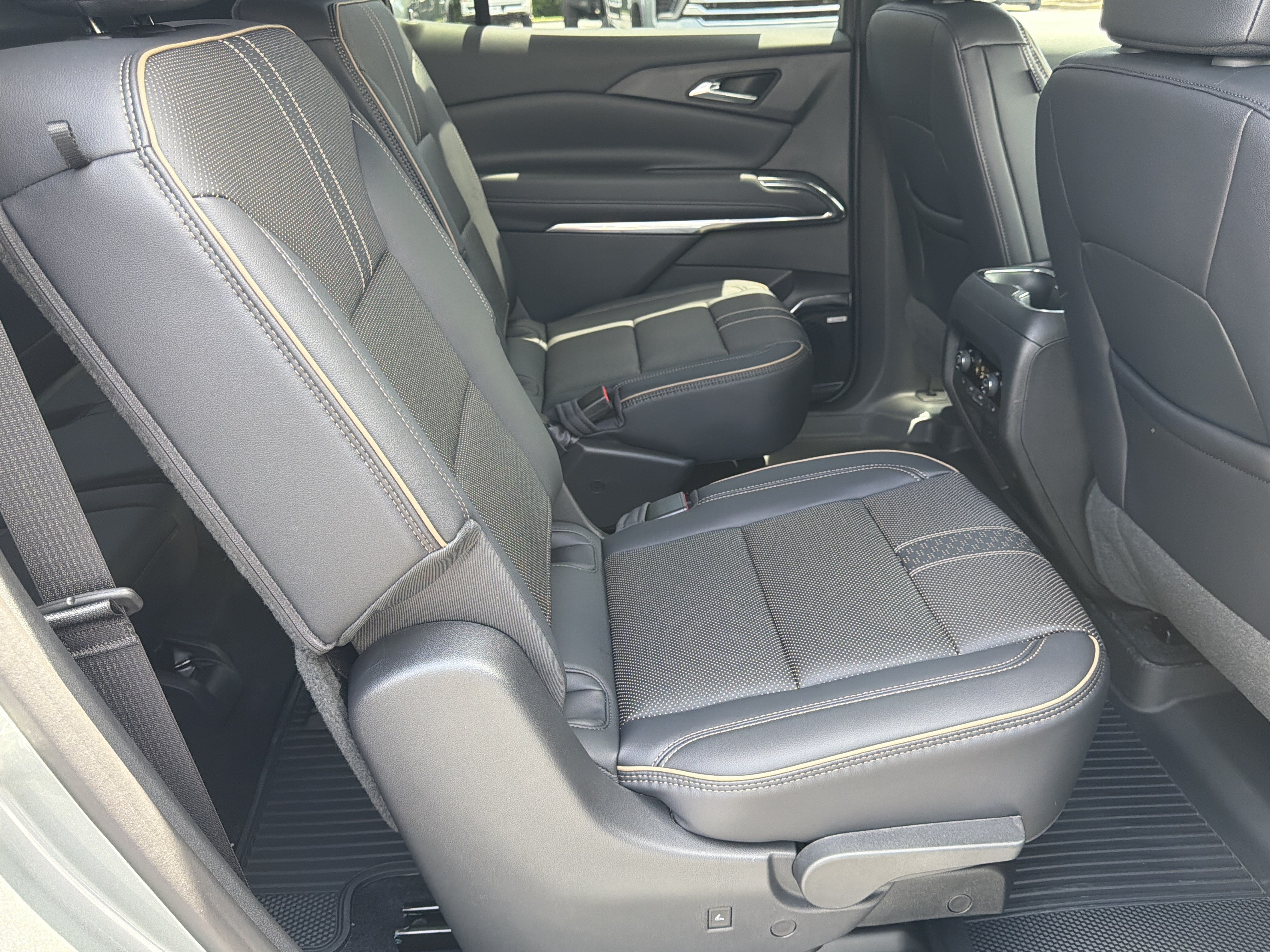 2026 Chevrolet Traverse FWD High Country