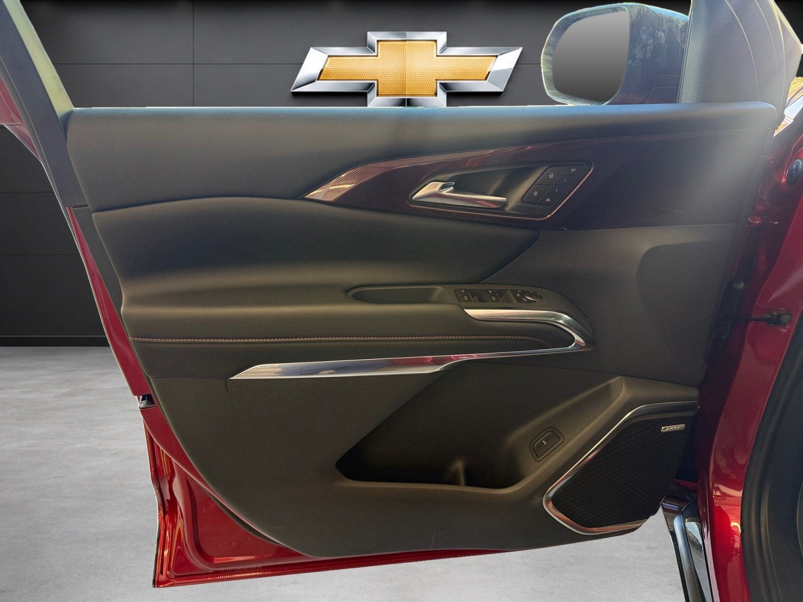 2027 Chevrolet Traverse FWD RS