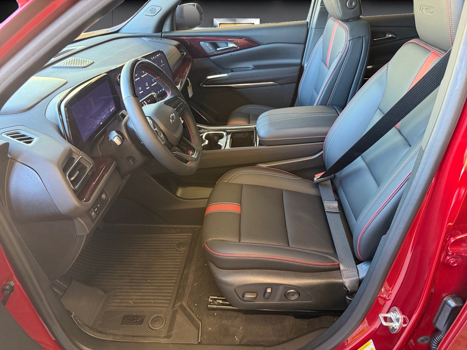 2027 Chevrolet Traverse FWD RS
