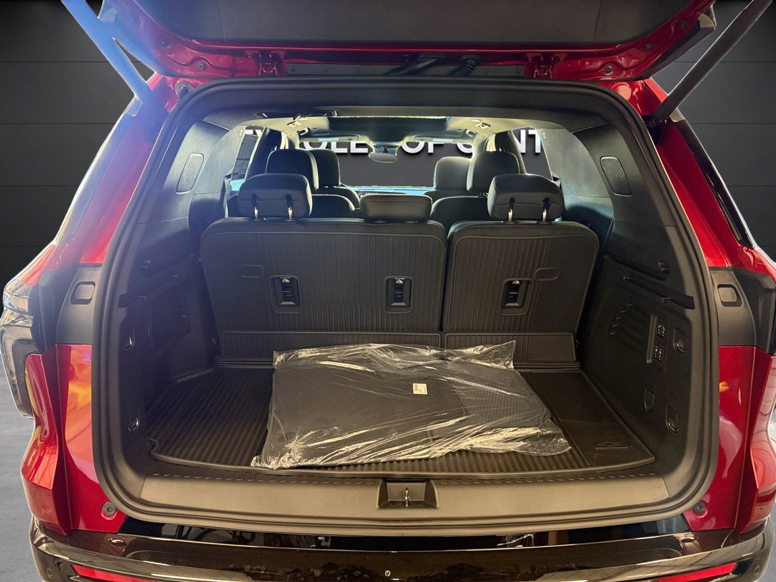 2027 Chevrolet Traverse FWD RS