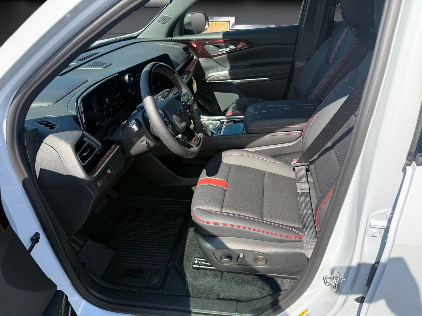 2027 Chevrolet Traverse FWD RS