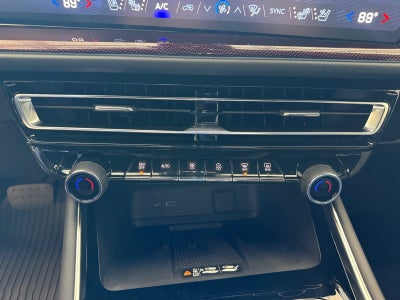 2027 Chevrolet Traverse FWD RS
