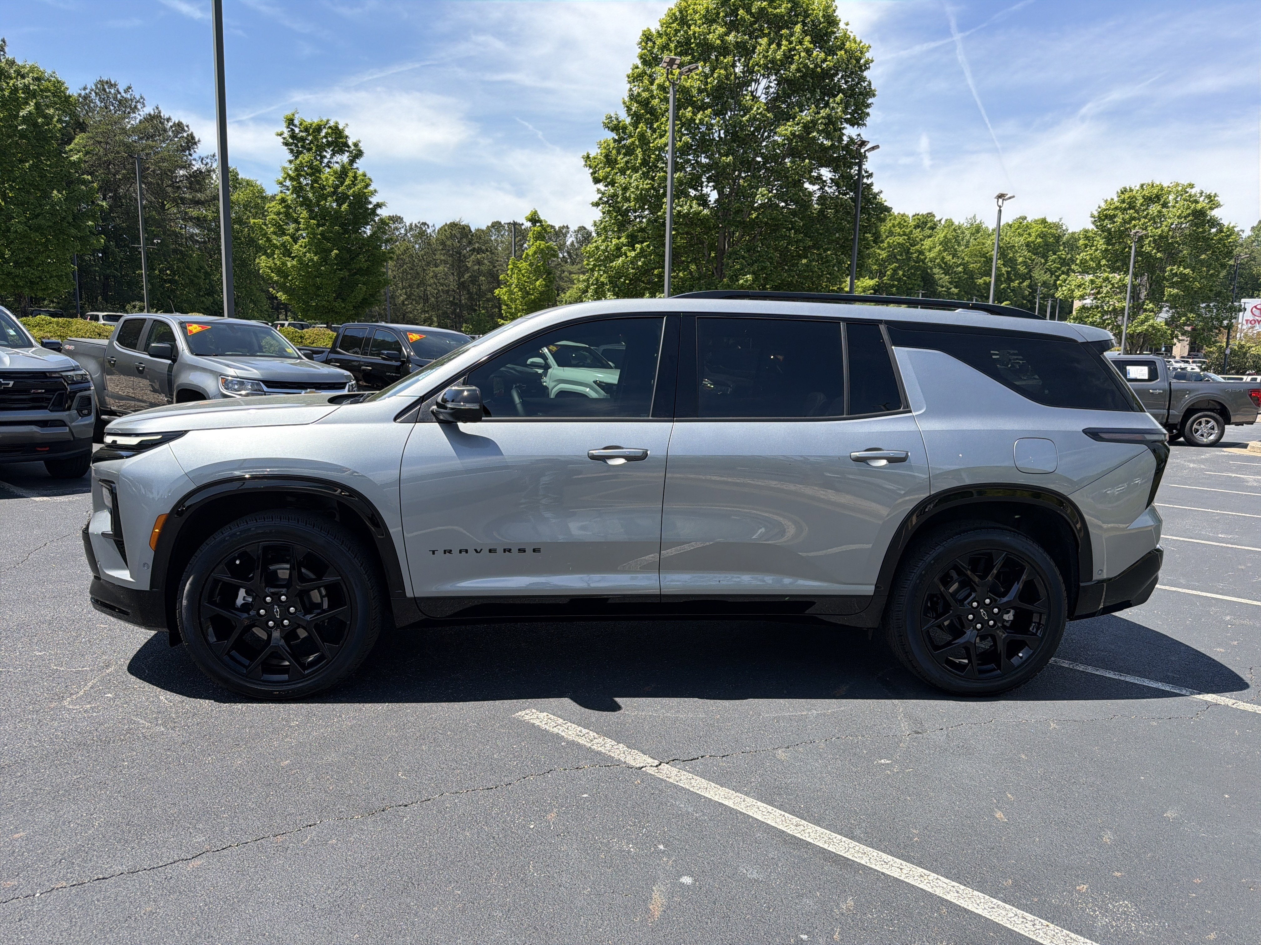 2026 Chevrolet Traverse FWD RS