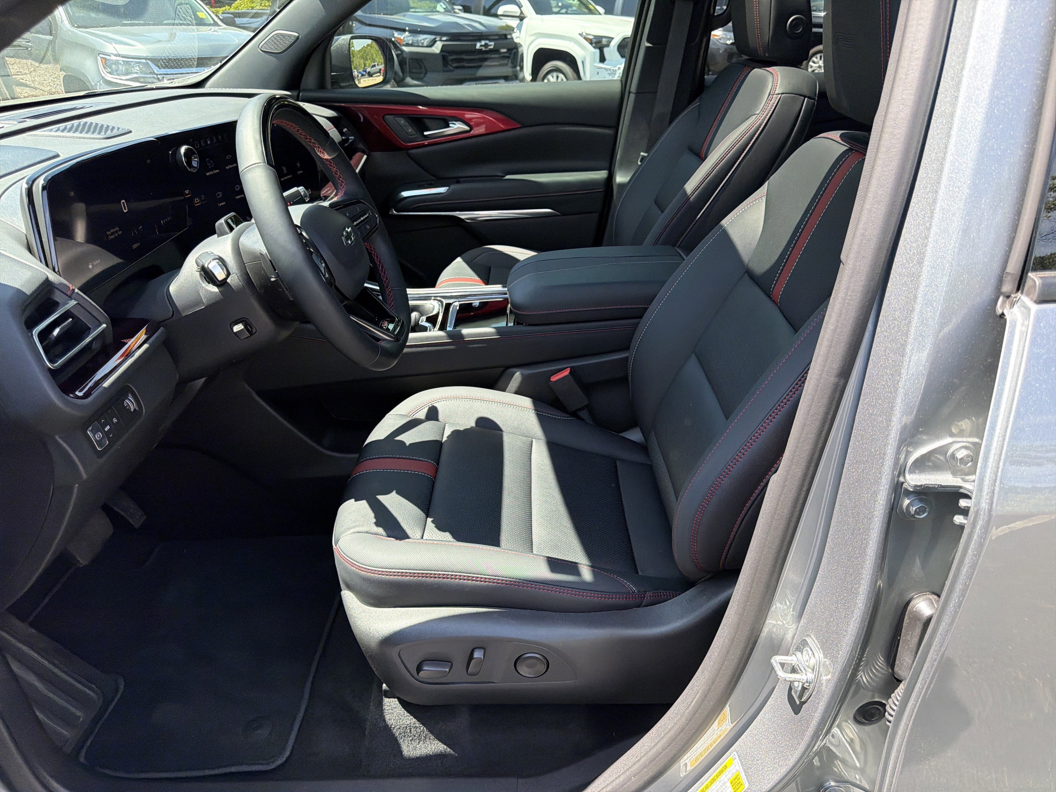 2026 Chevrolet Traverse FWD RS