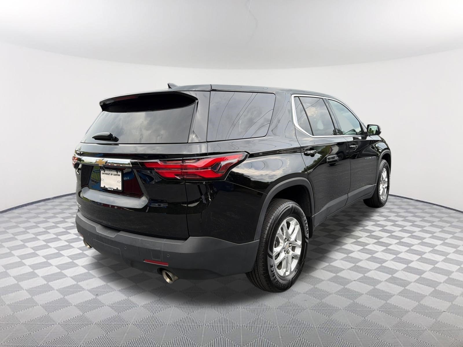 2022 Chevrolet Traverse LS