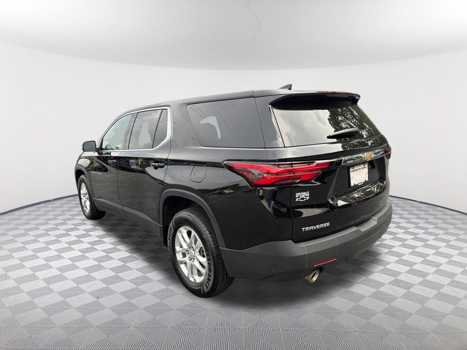 2022 Chevrolet Traverse LS