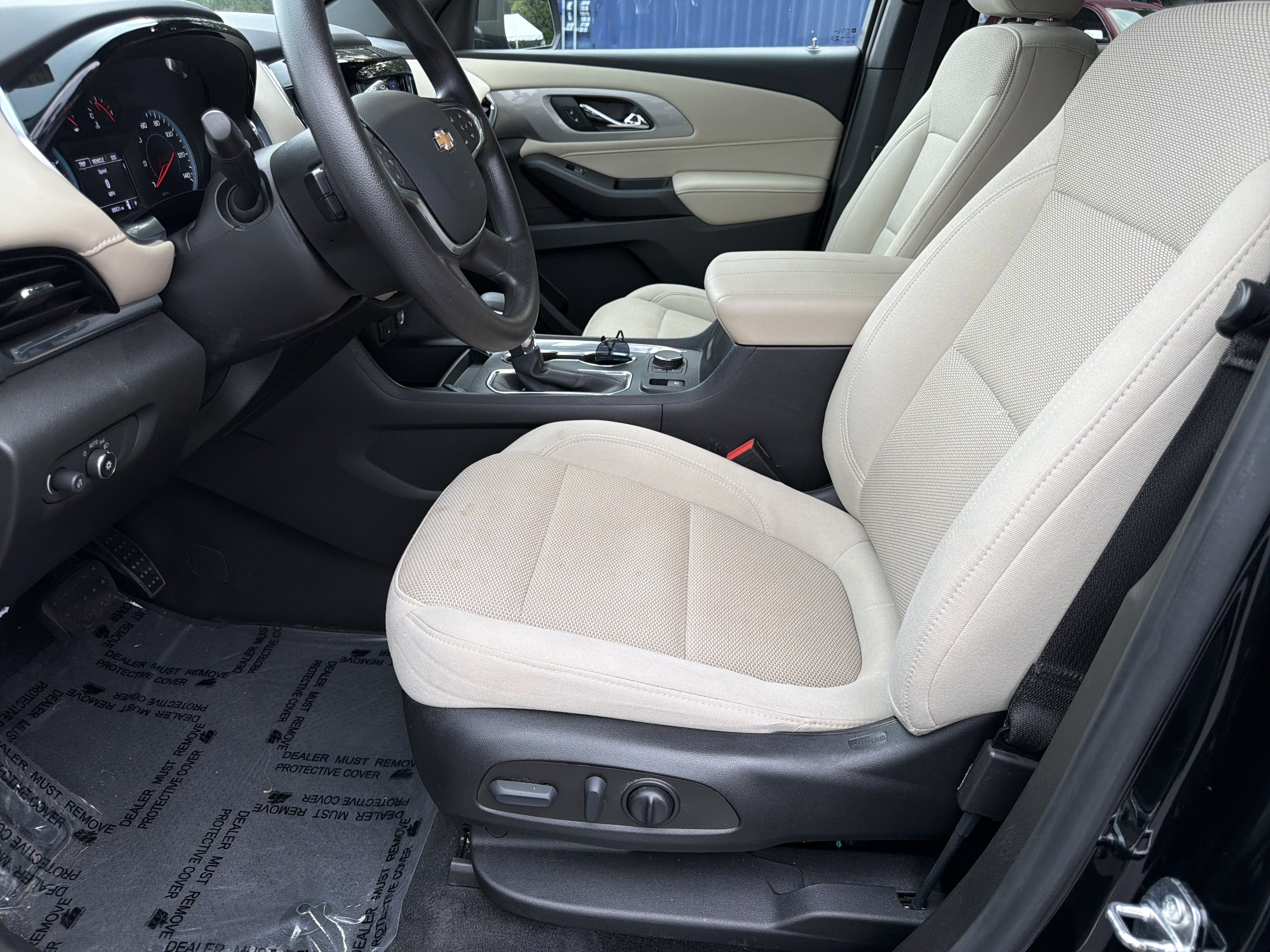 2022 Chevrolet Traverse LS