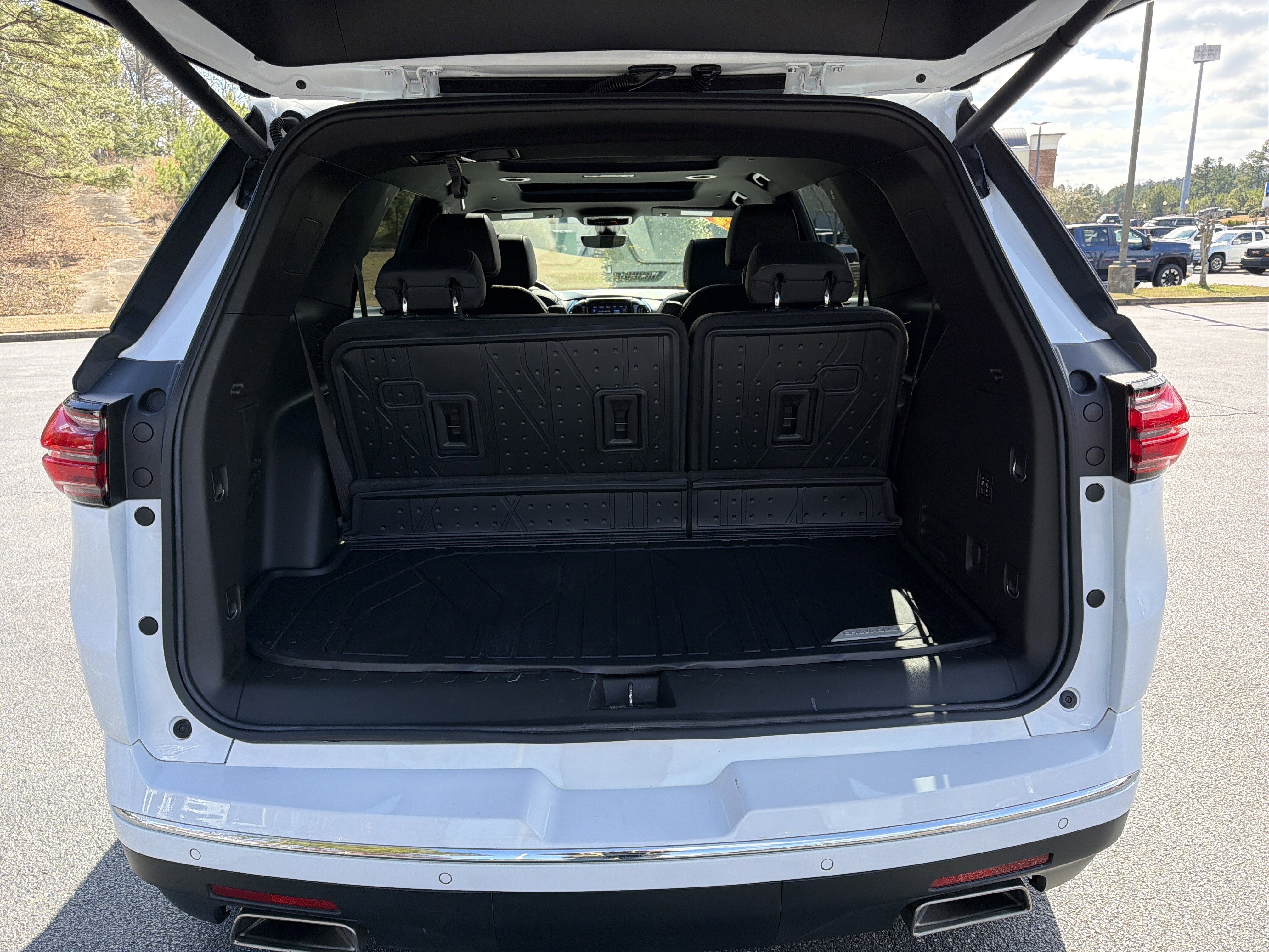 2023 Chevrolet Traverse High Country