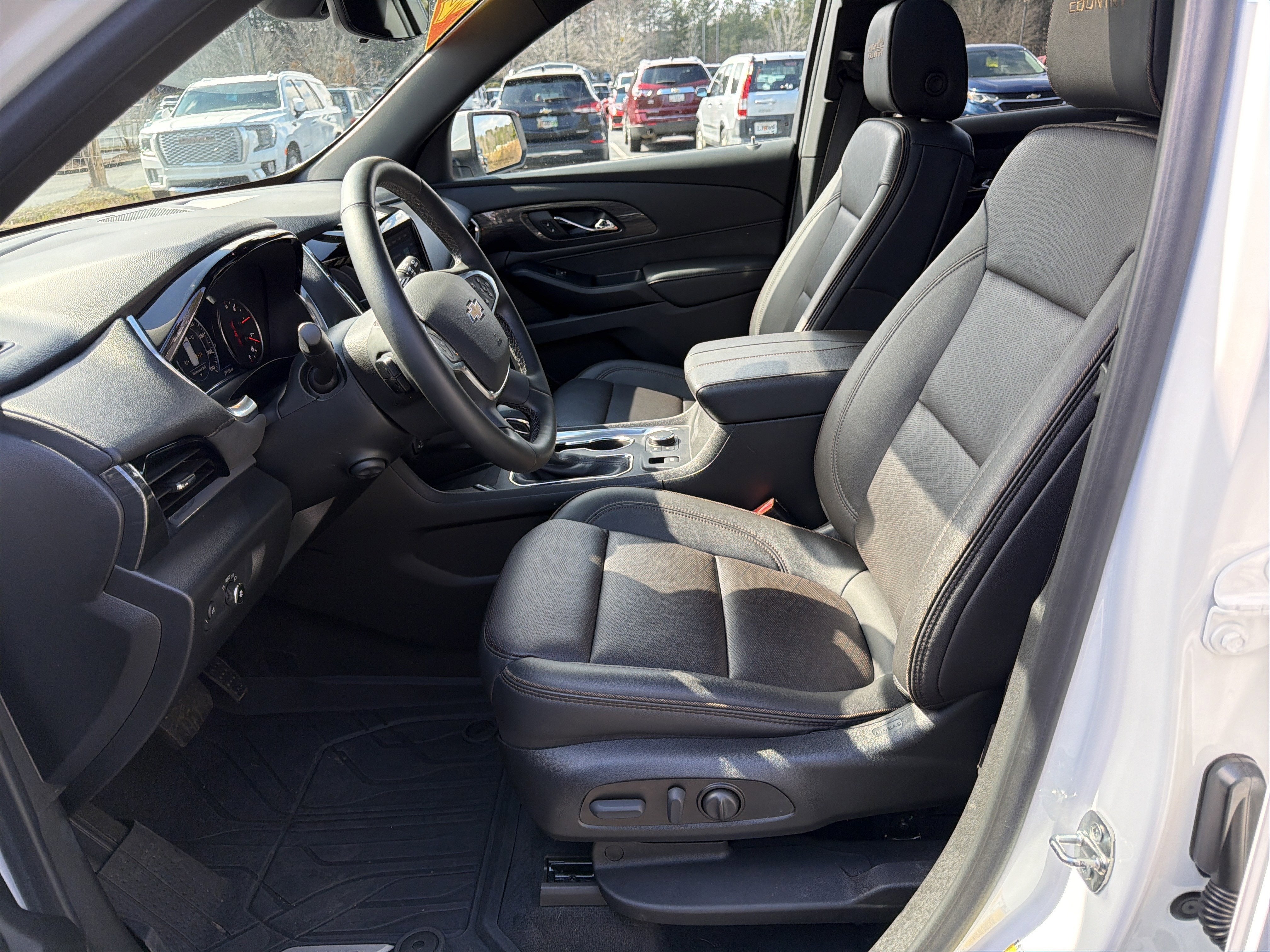 2023 Chevrolet Traverse High Country