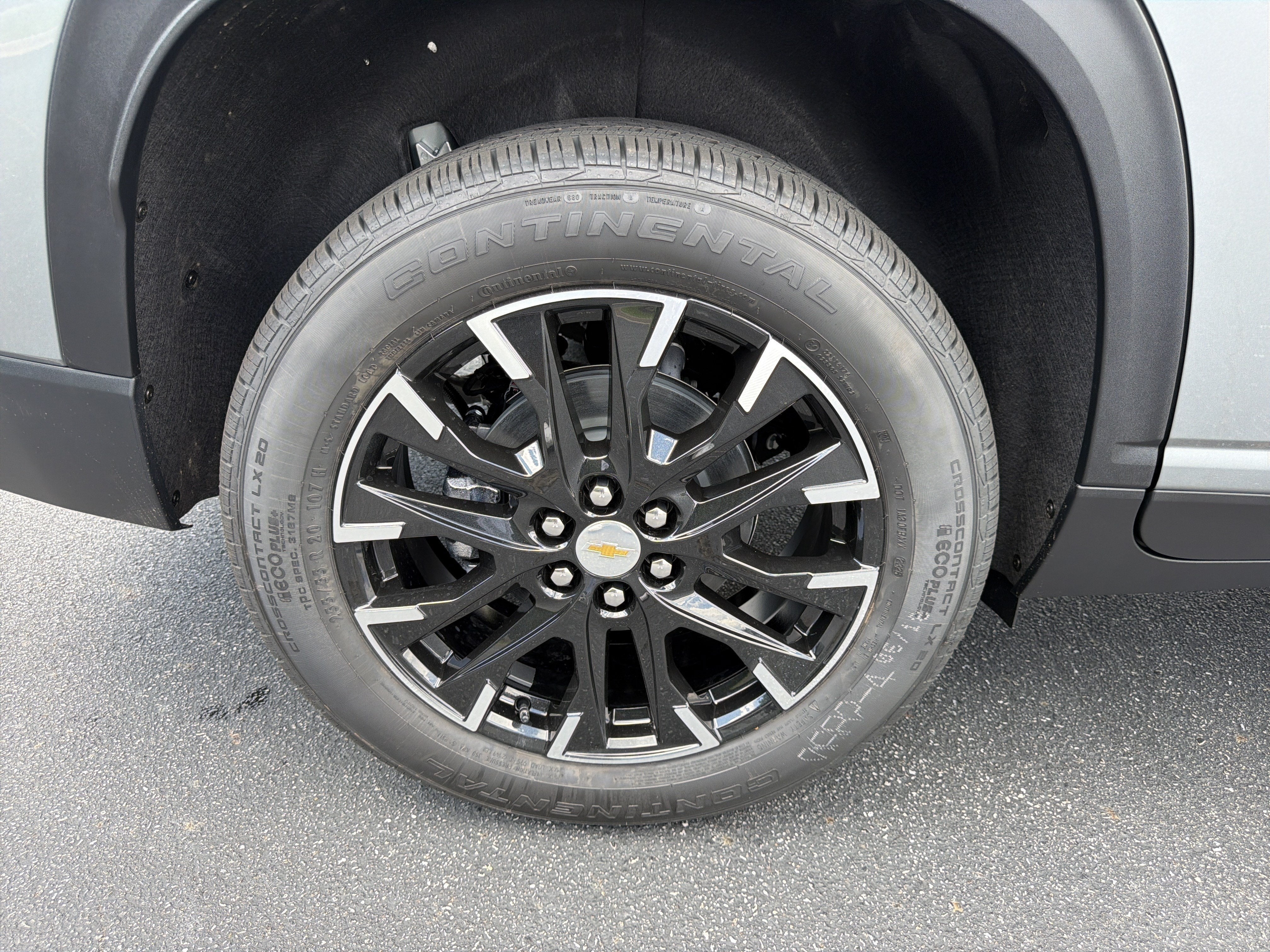2026 Chevrolet Traverse AWD LT