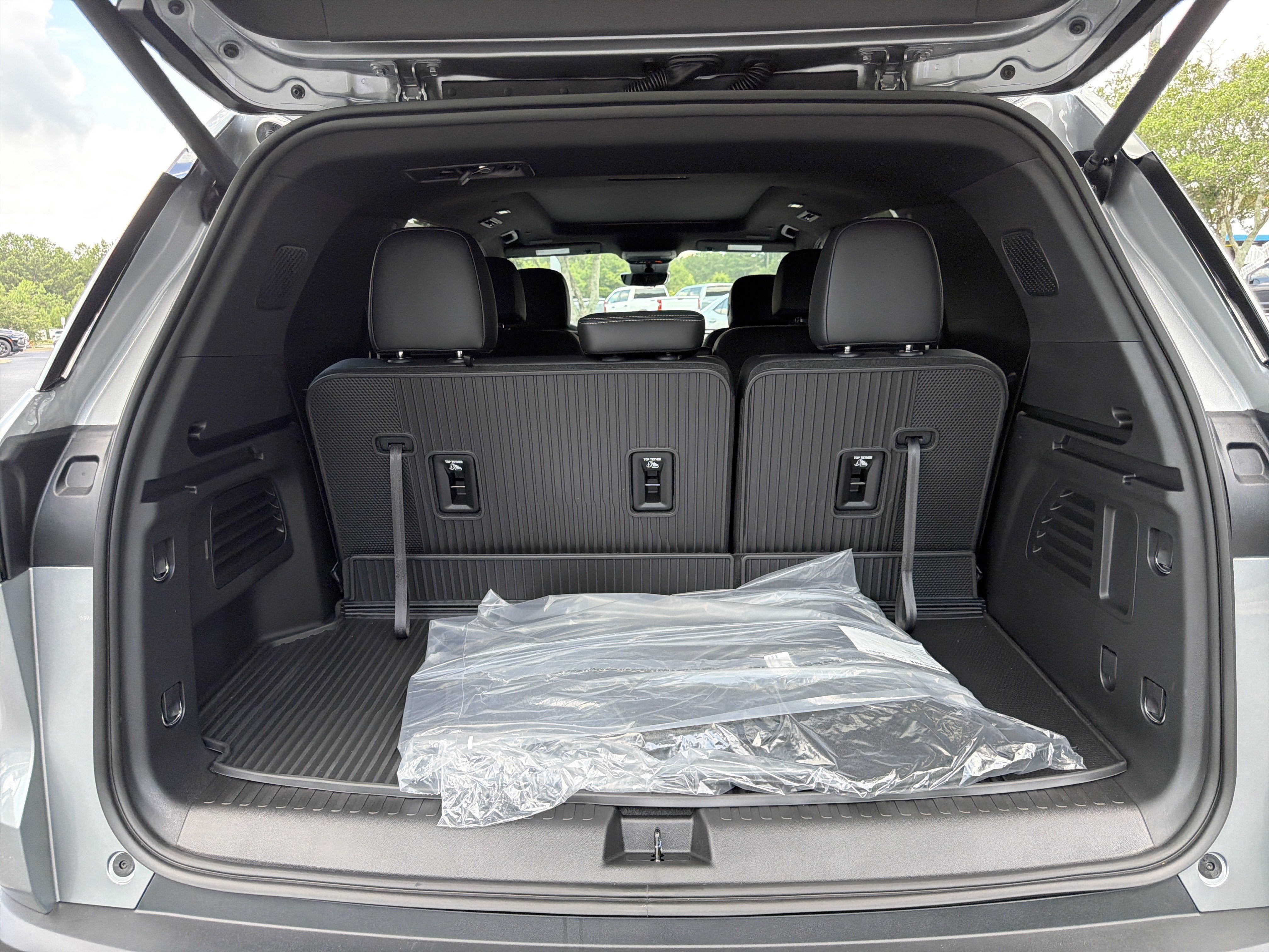 2026 Chevrolet Traverse AWD LT