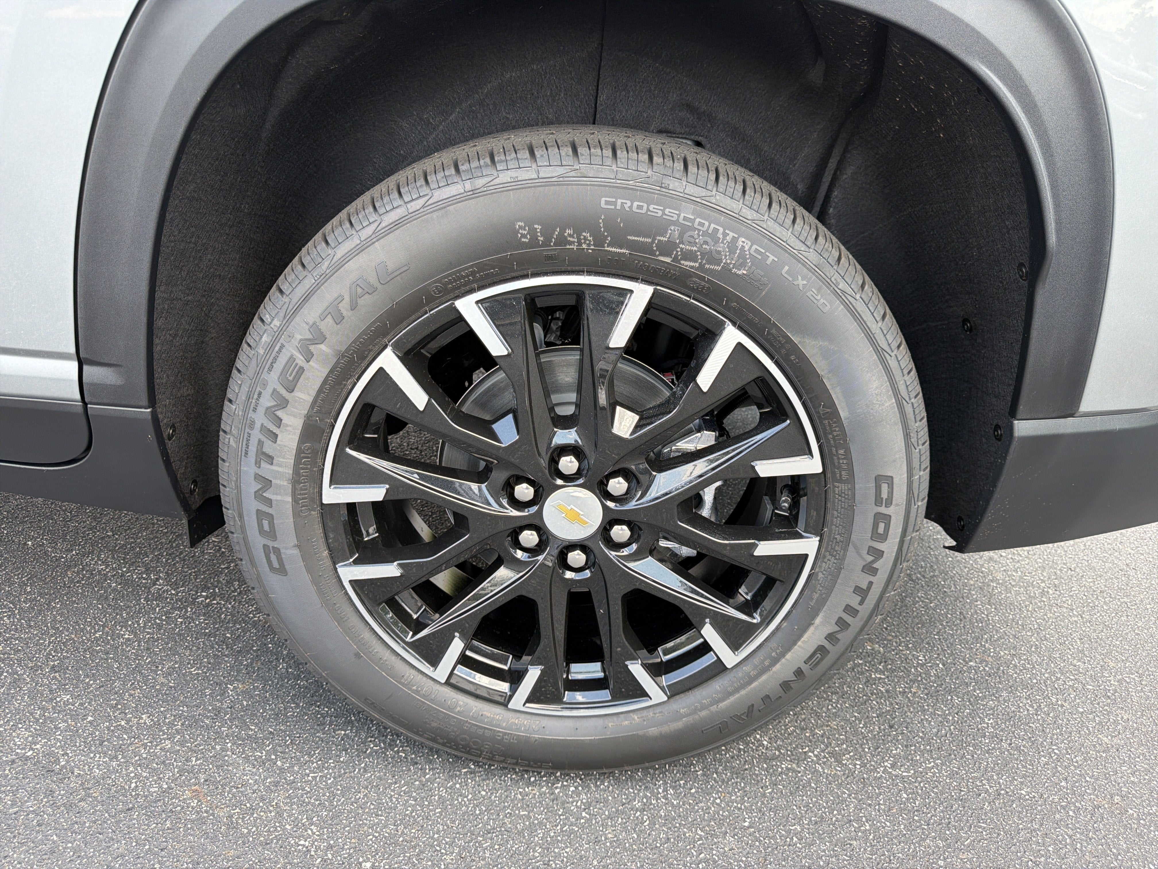 2026 Chevrolet Traverse AWD LT
