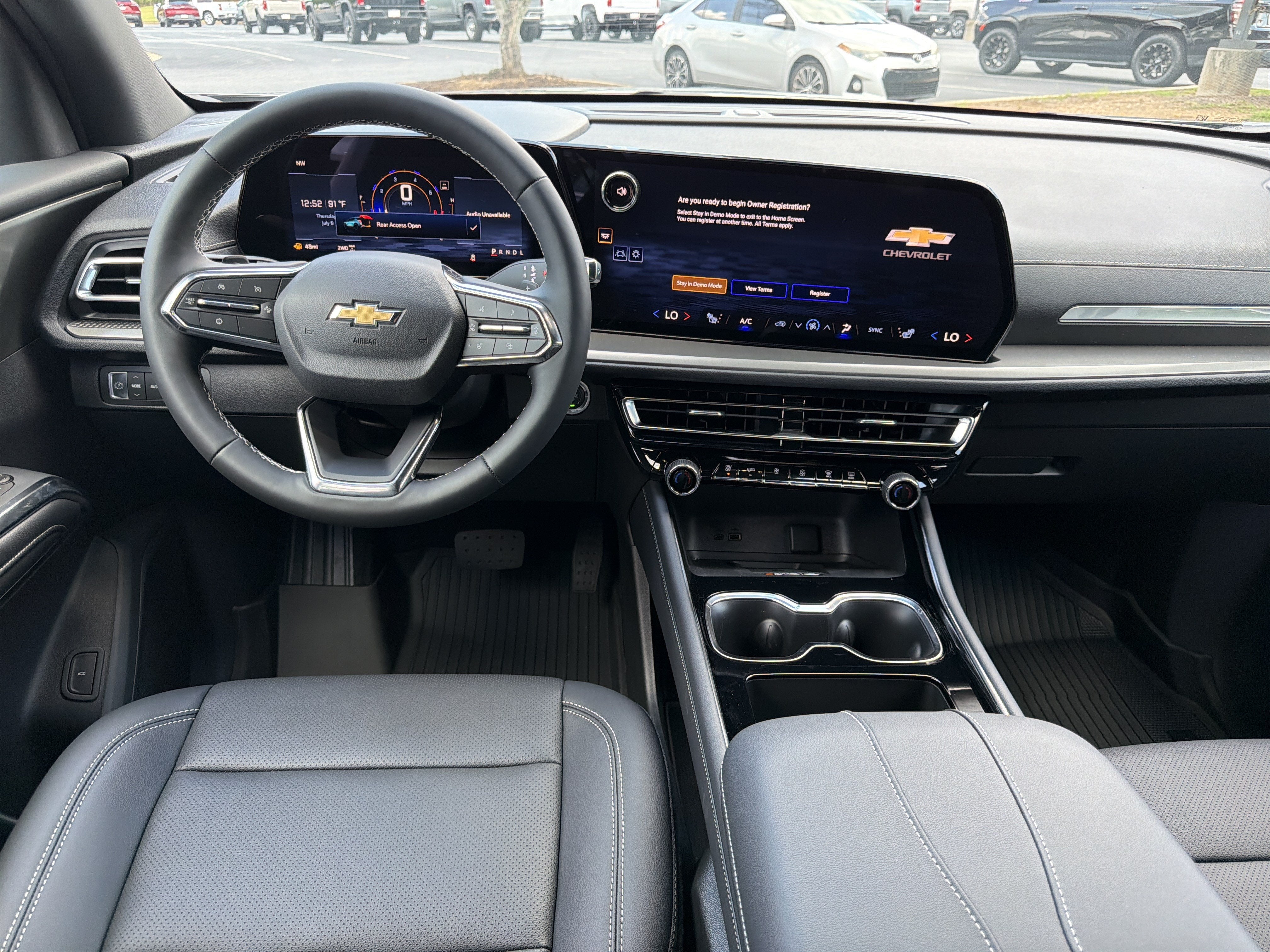 2026 Chevrolet Traverse AWD LT