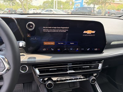 2026 Chevrolet Traverse AWD LT