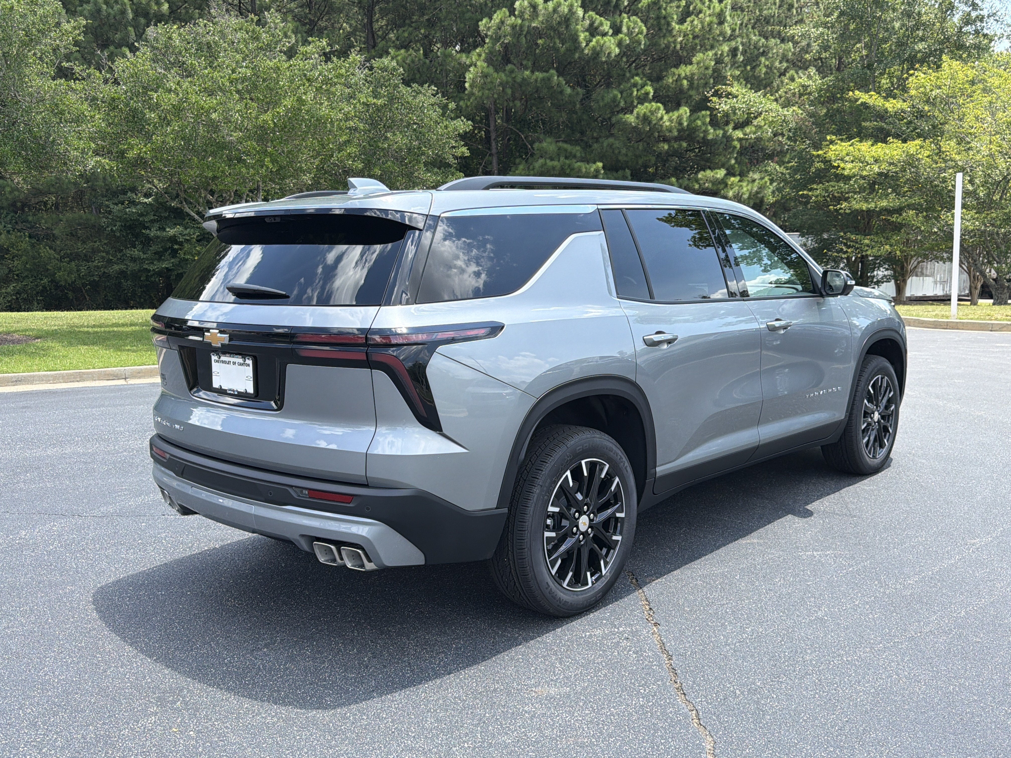 2026 Chevrolet Traverse AWD LT