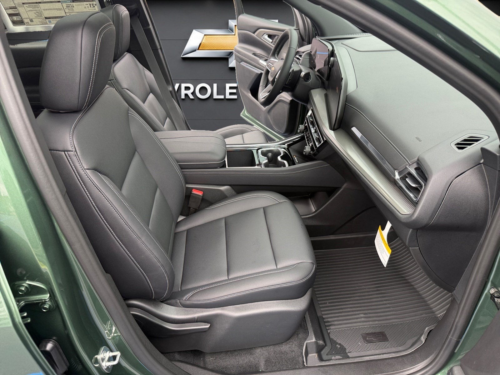 2027 Chevrolet Traverse AWD LT