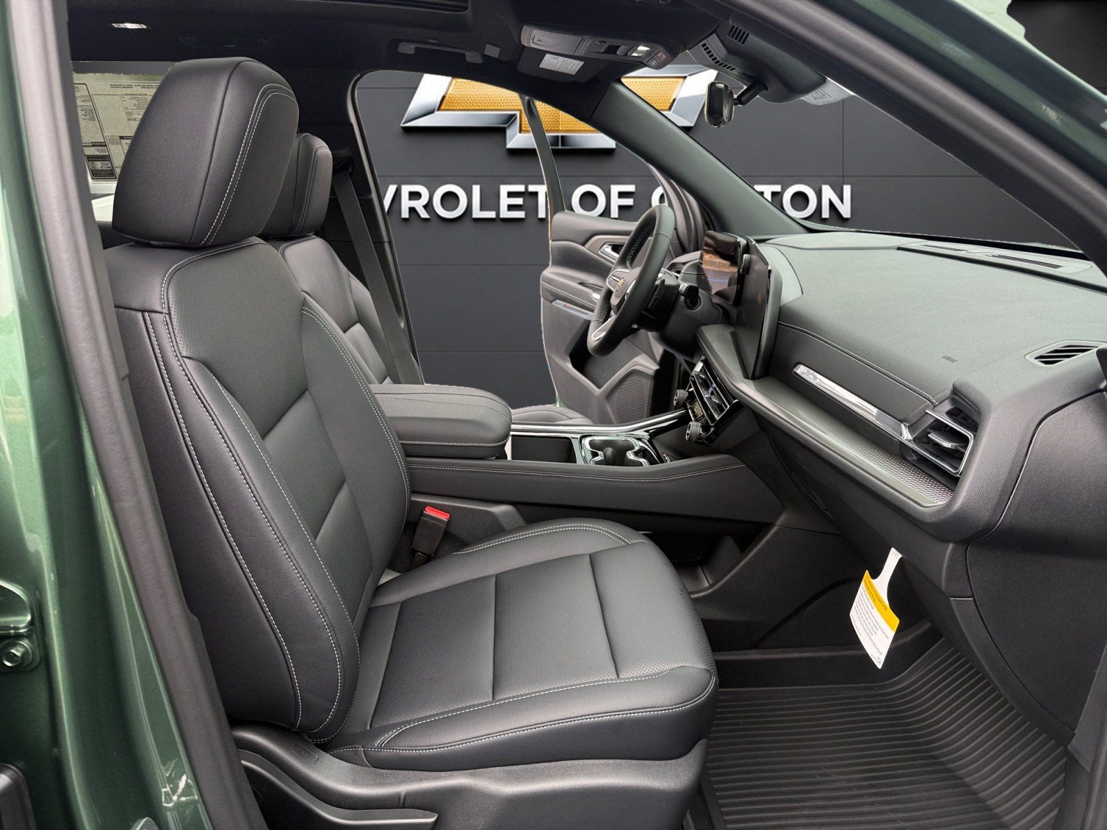 2027 Chevrolet Traverse AWD LT