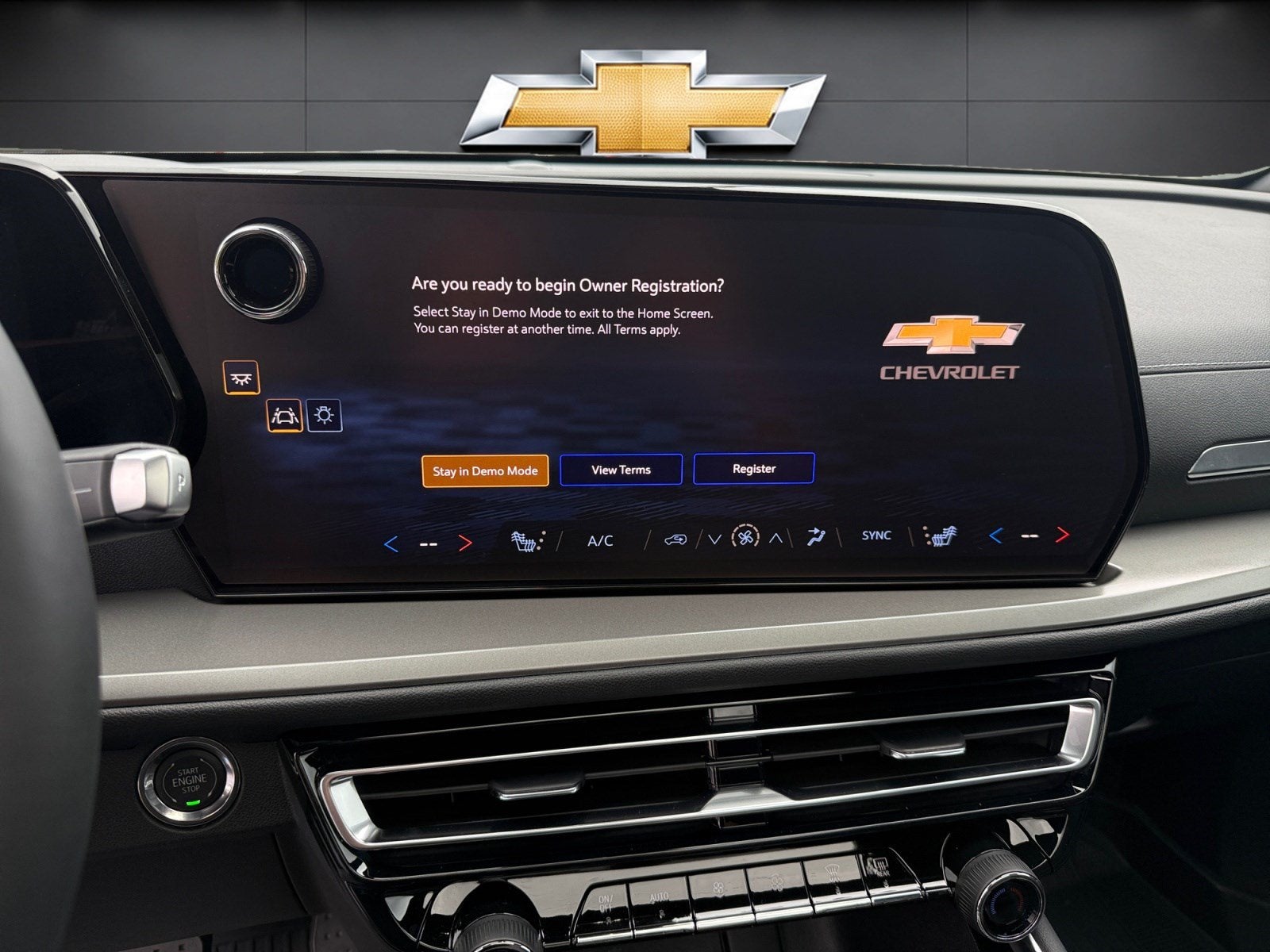 2027 Chevrolet Traverse AWD LT