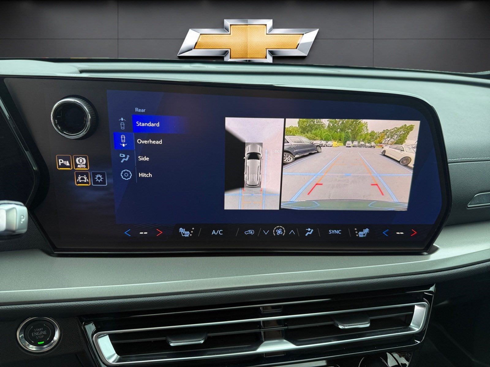 2027 Chevrolet Traverse AWD LT