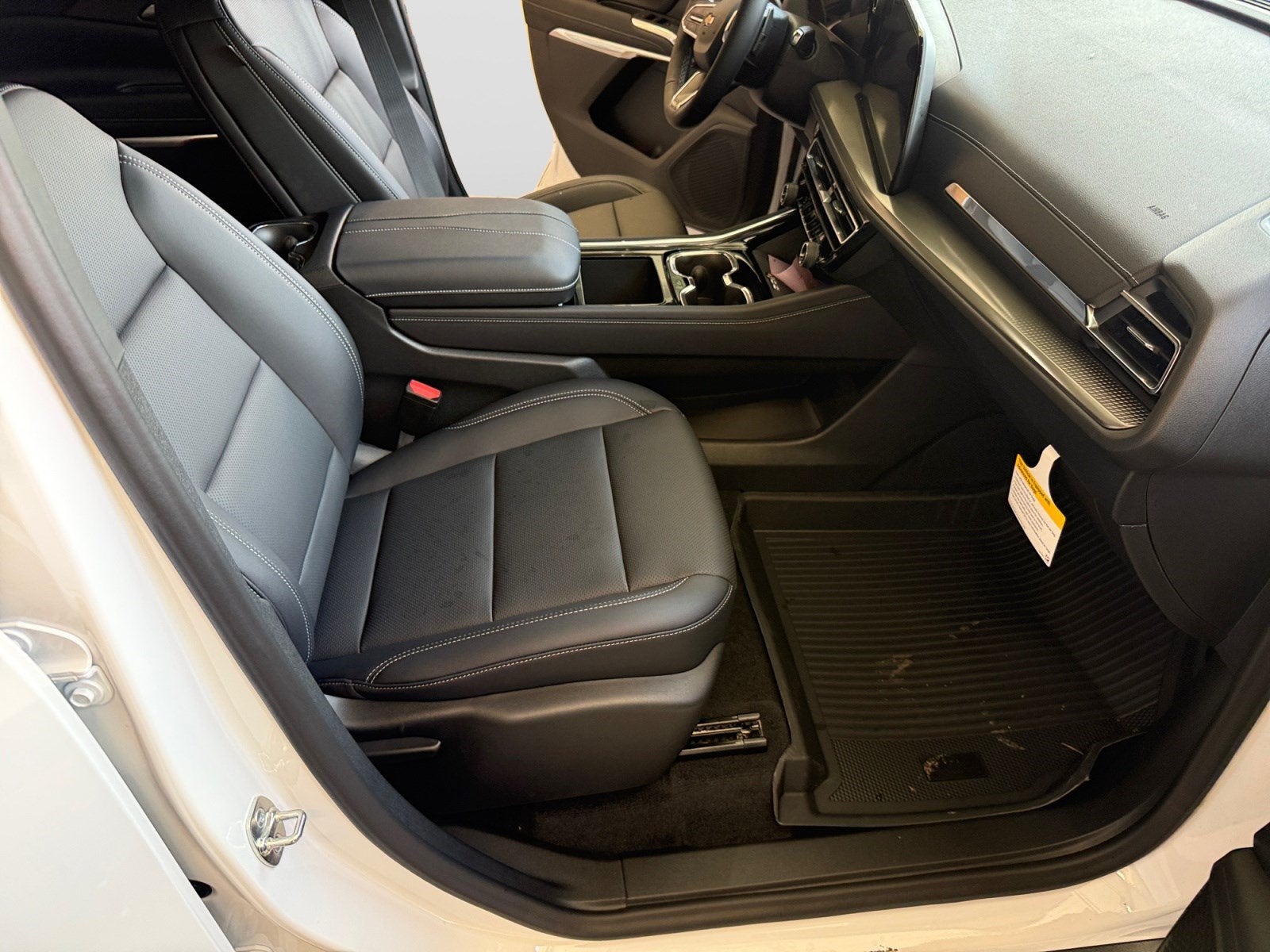 2027 Chevrolet Traverse AWD LT