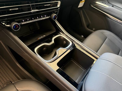 2027 Chevrolet Traverse AWD LT