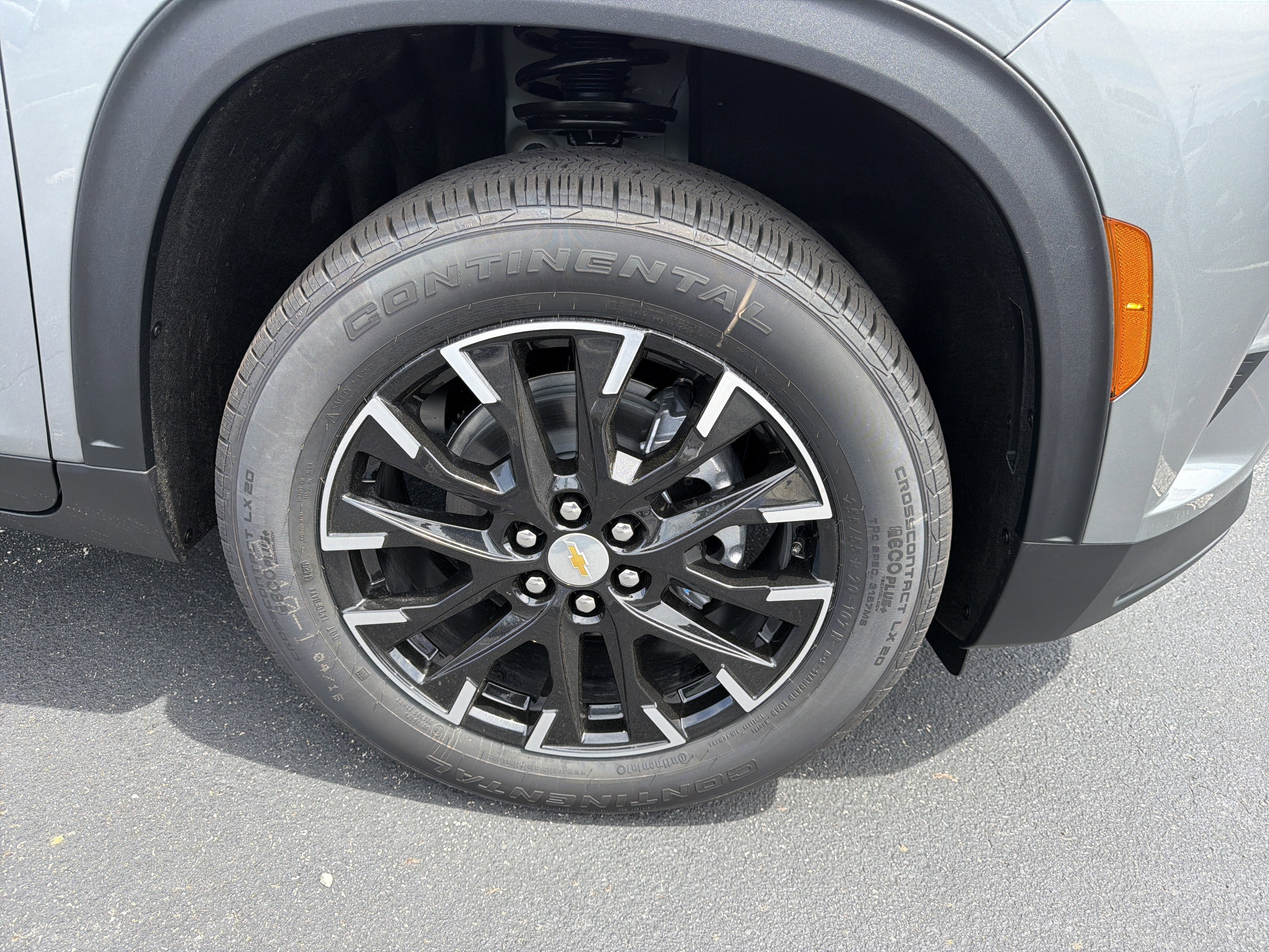 2025 Chevrolet Traverse AWD LT