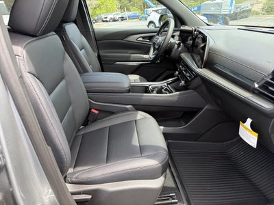 2025 Chevrolet Traverse AWD LT