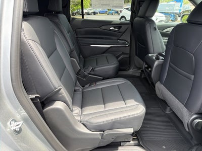 2025 Chevrolet Traverse AWD LT