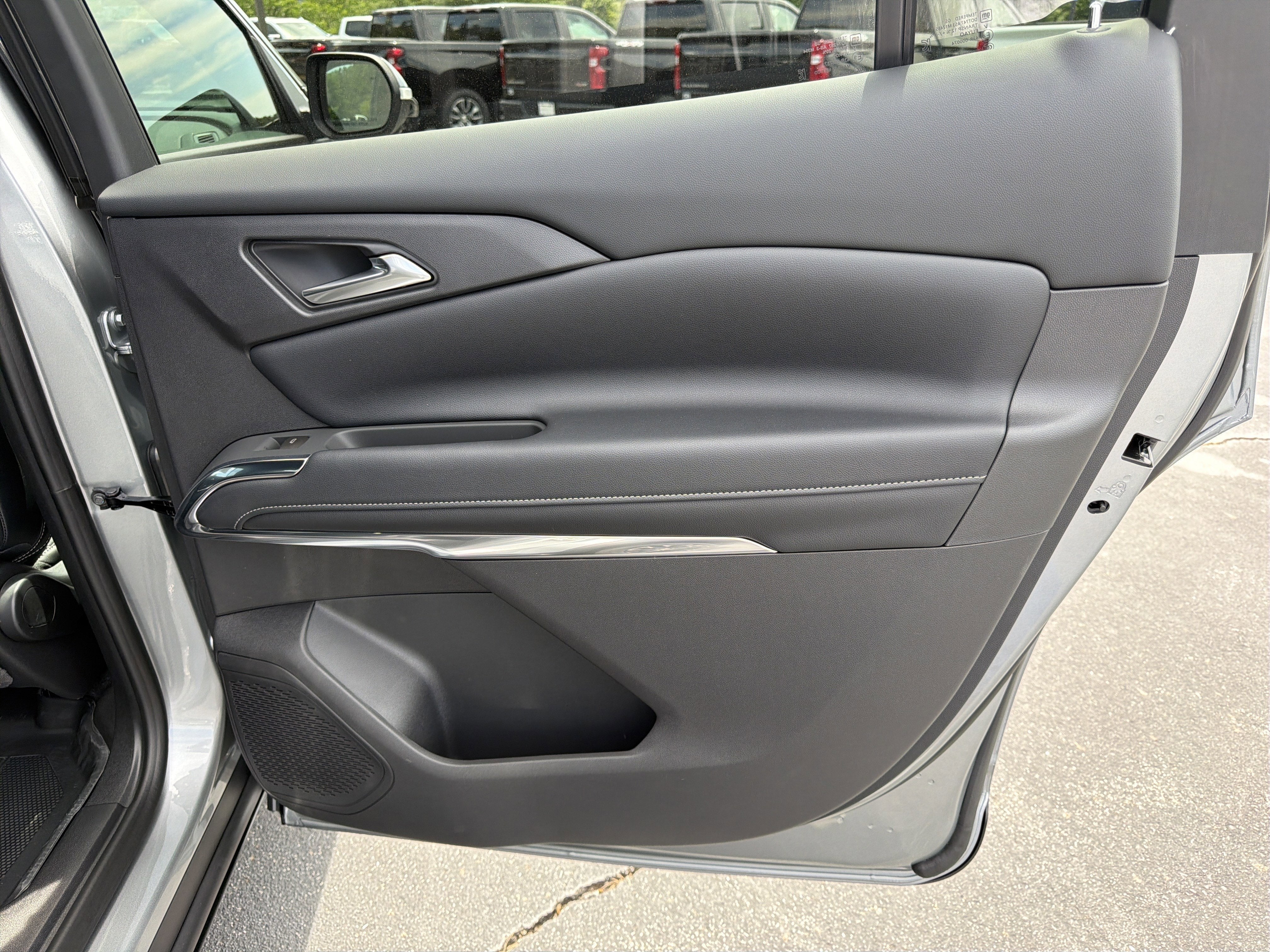 2025 Chevrolet Traverse AWD LT