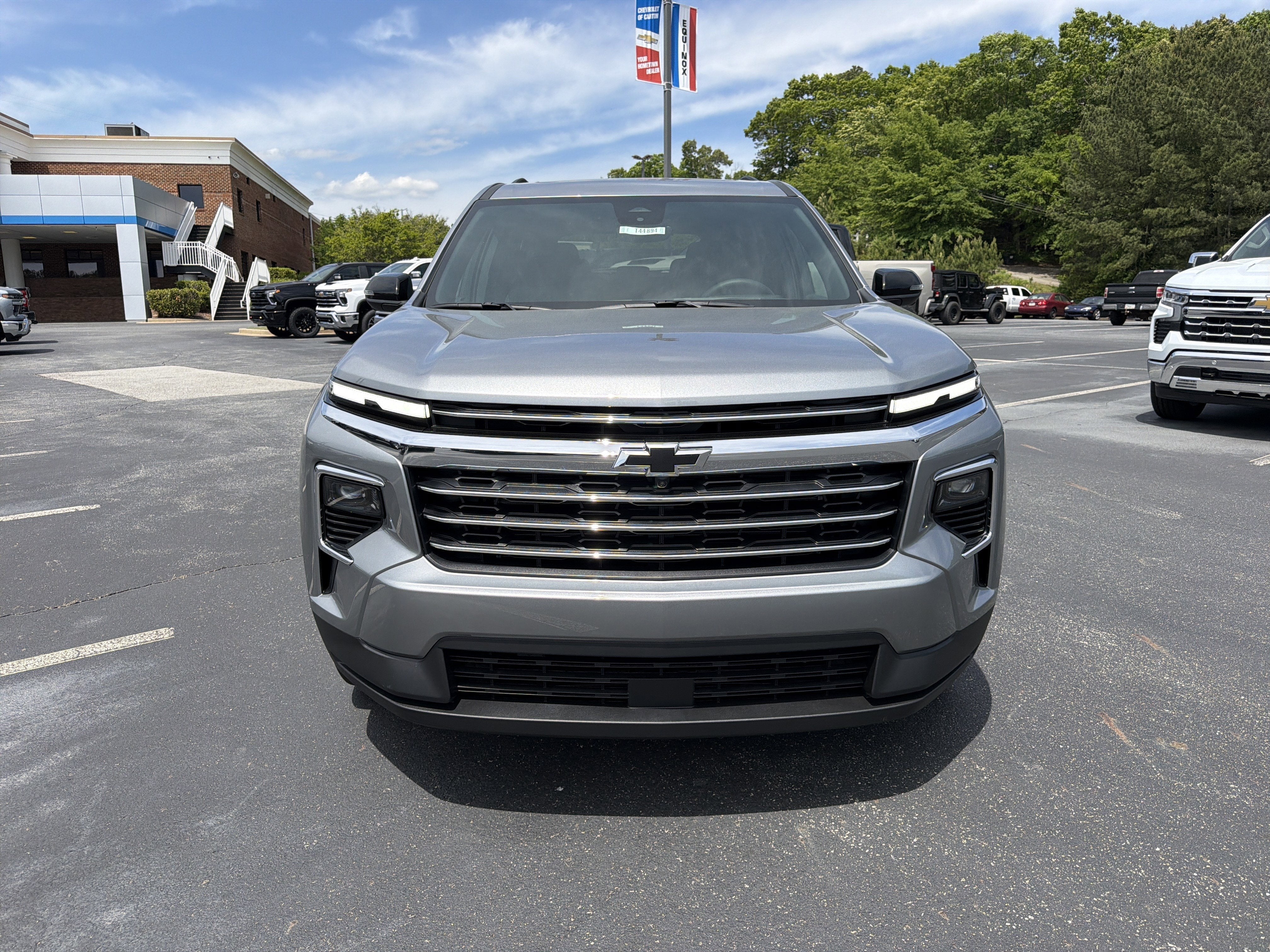 2025 Chevrolet Traverse AWD LT