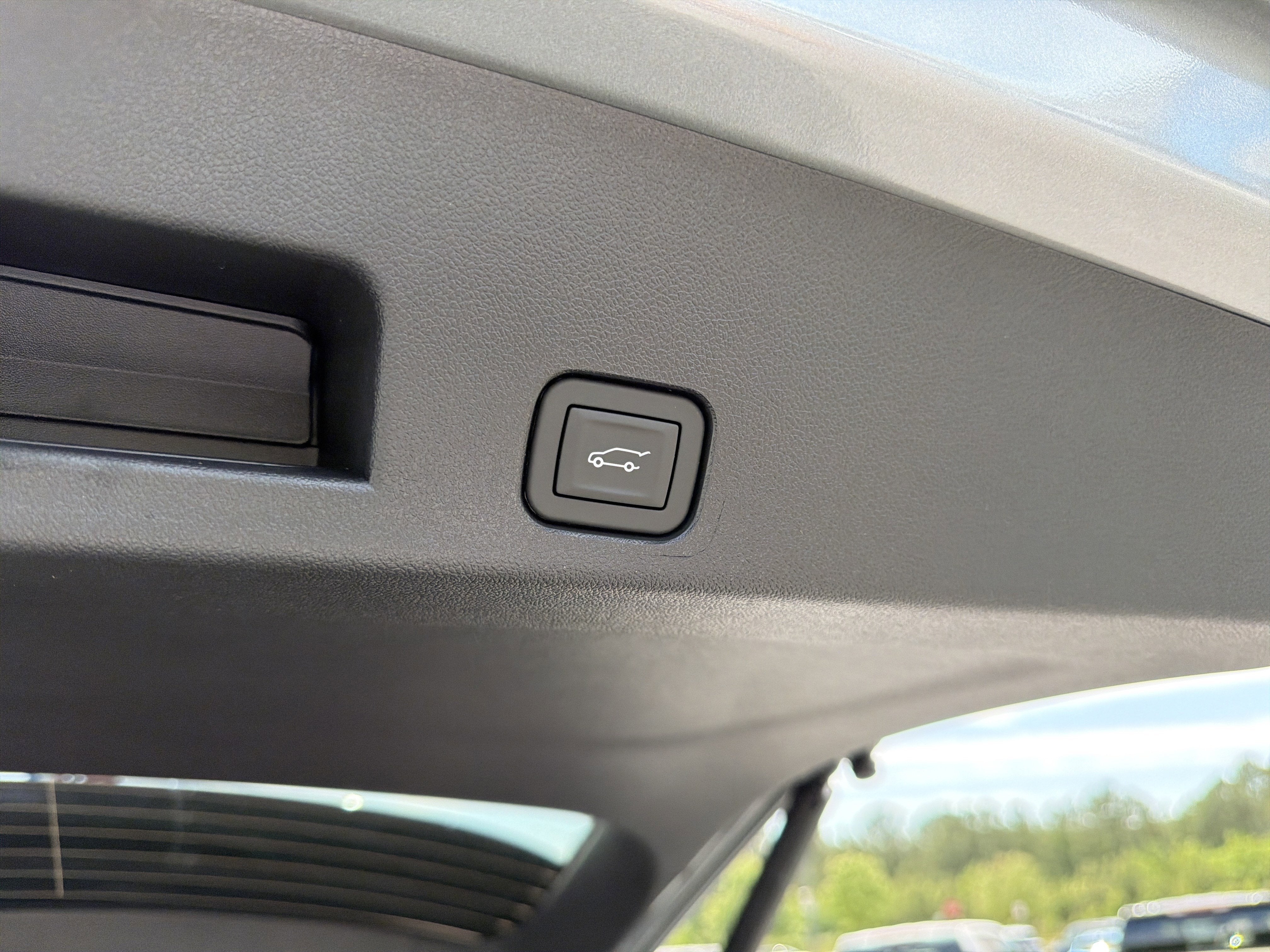 2025 Chevrolet Traverse AWD LT