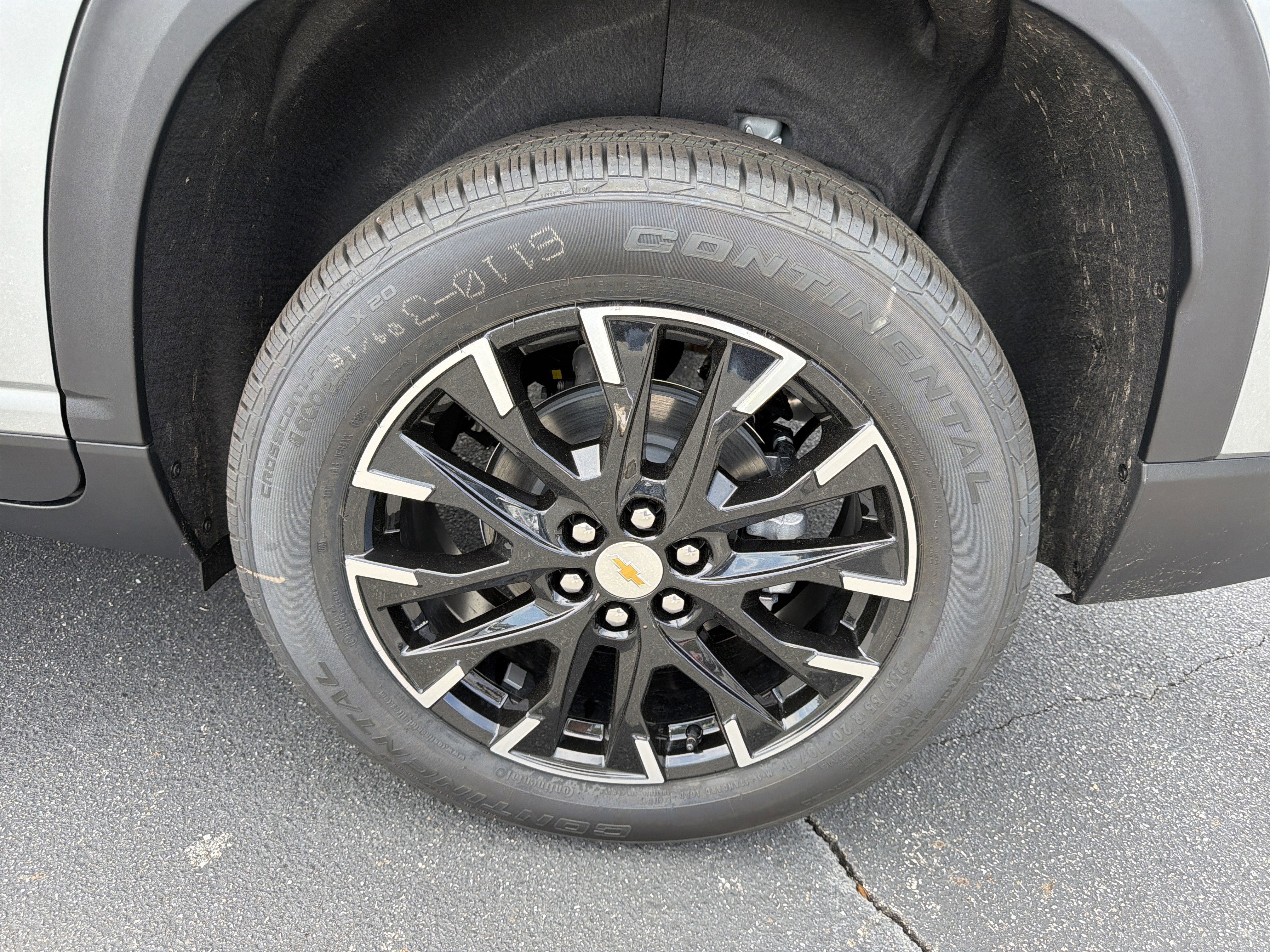 2025 Chevrolet Traverse AWD LT