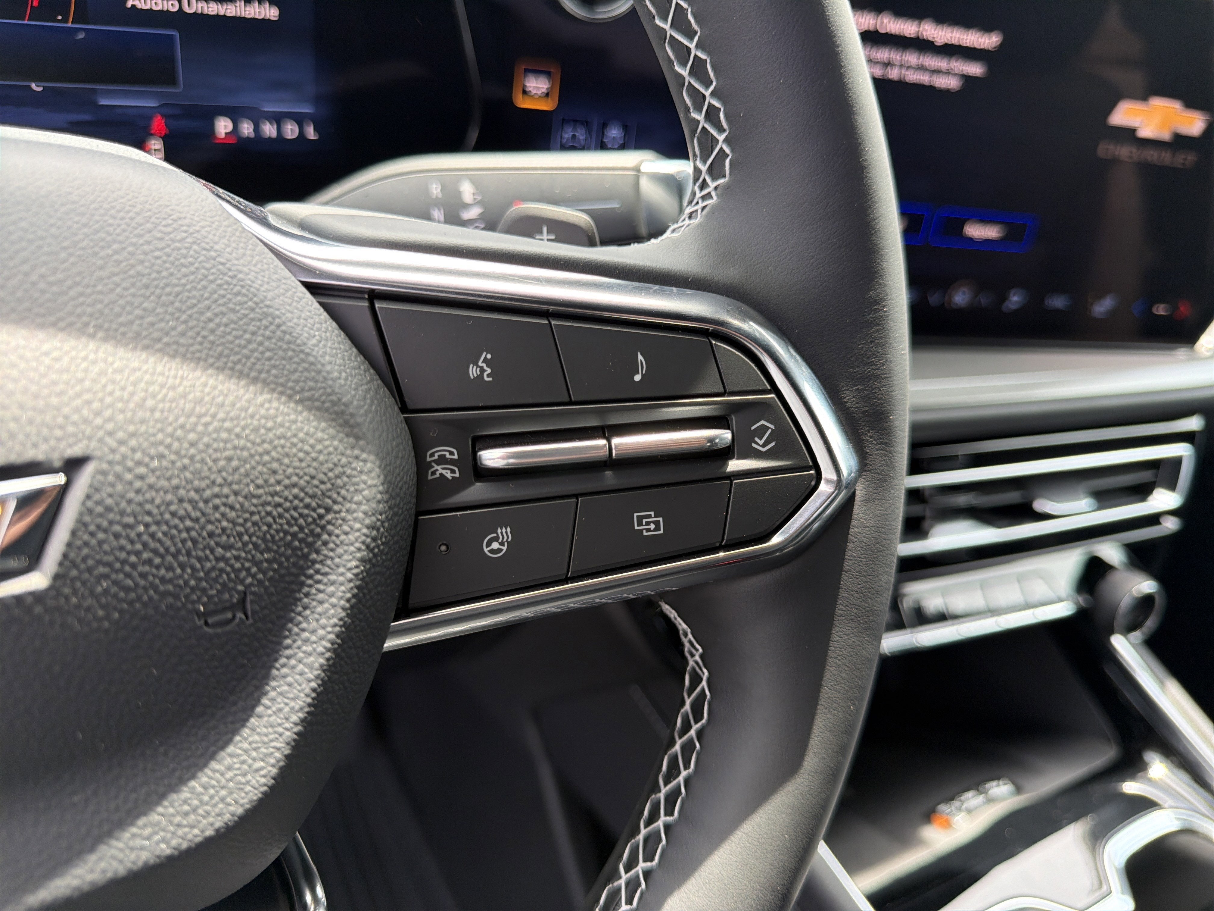 2025 Chevrolet Traverse AWD LT