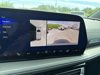 2025 Chevrolet Traverse AWD LT