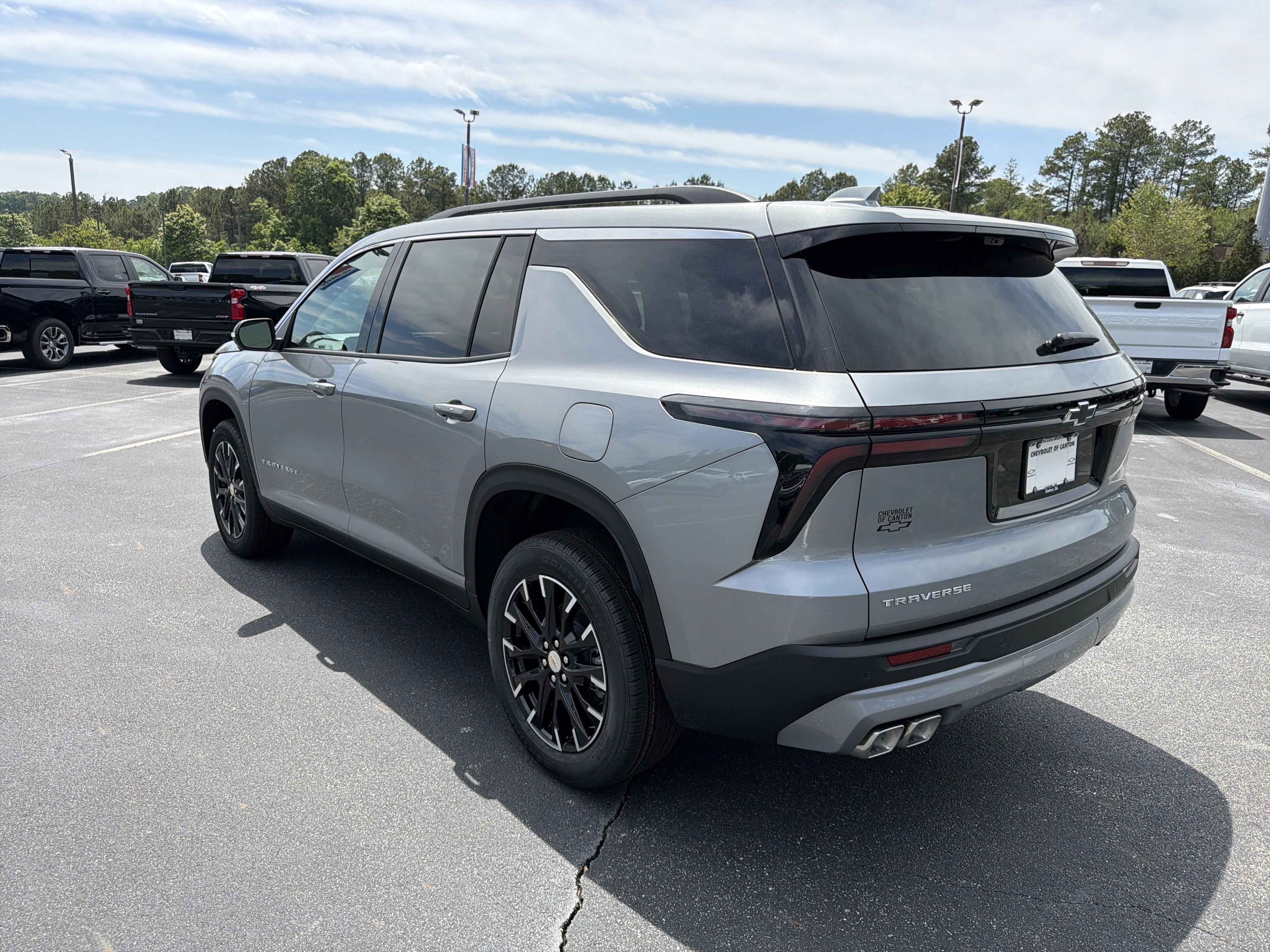 2025 Chevrolet Traverse AWD LT
