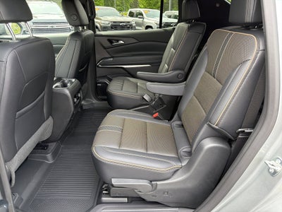 2025 Chevrolet Traverse AWD High Country