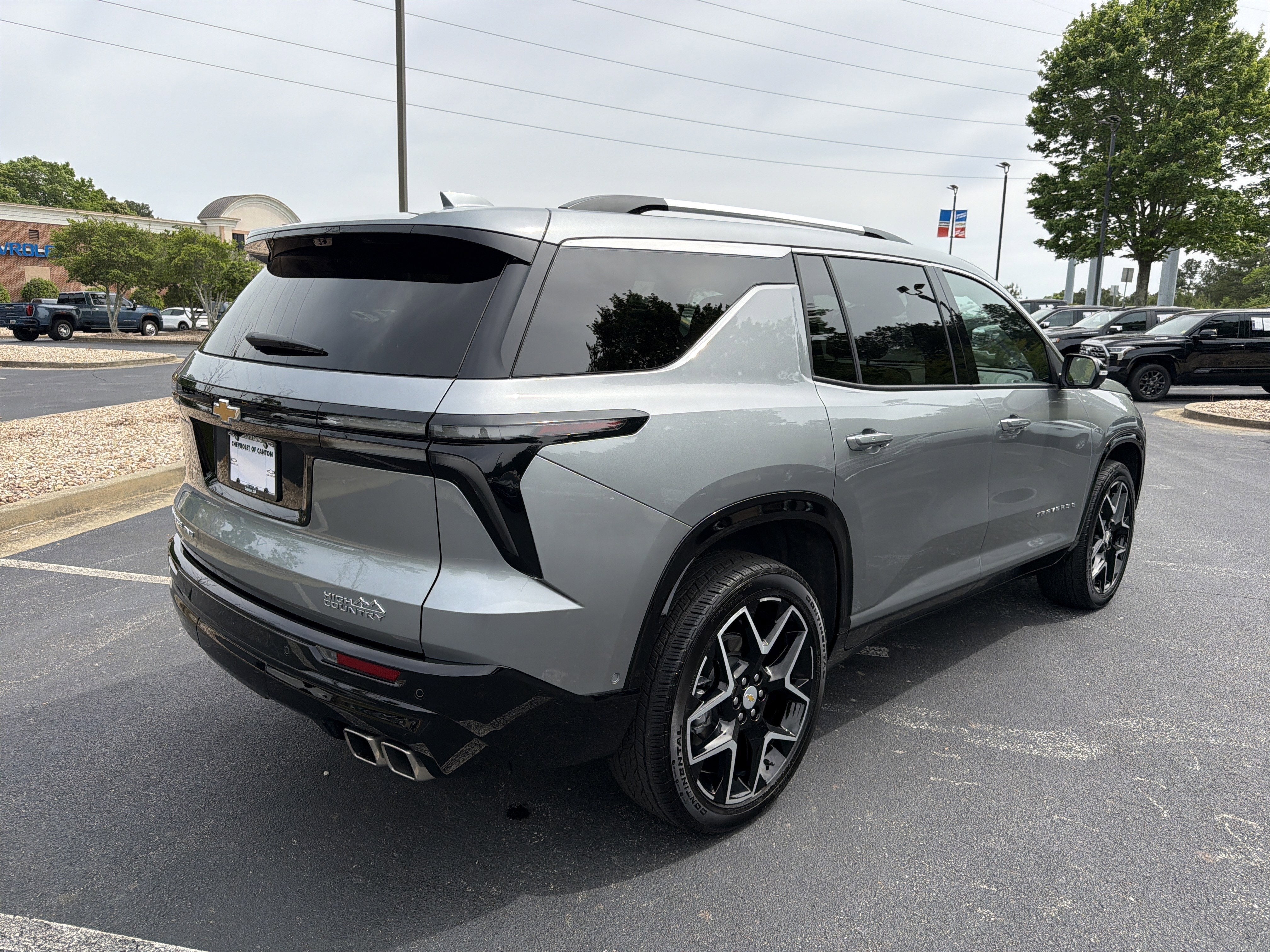 2025 Chevrolet Traverse AWD High Country
